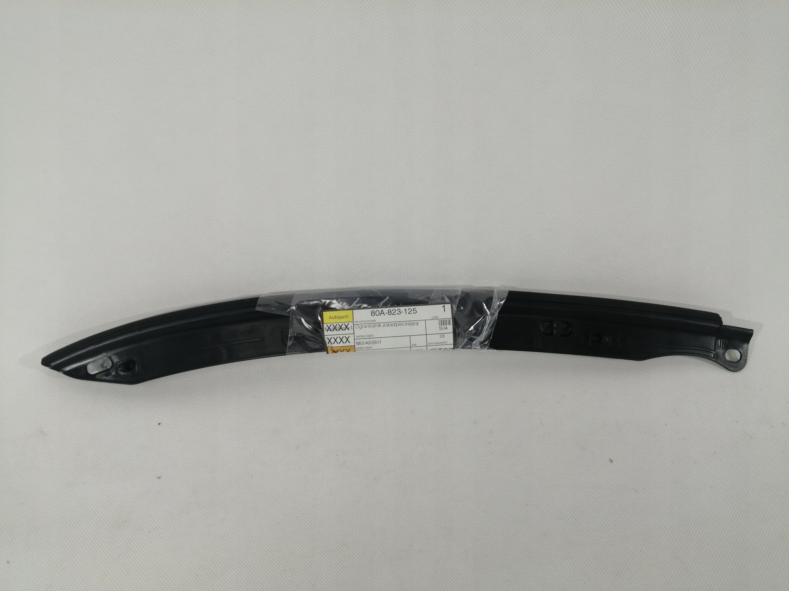 Uszczelka maski lewa AUDI Q5 80A823125 Producent części Audi OE