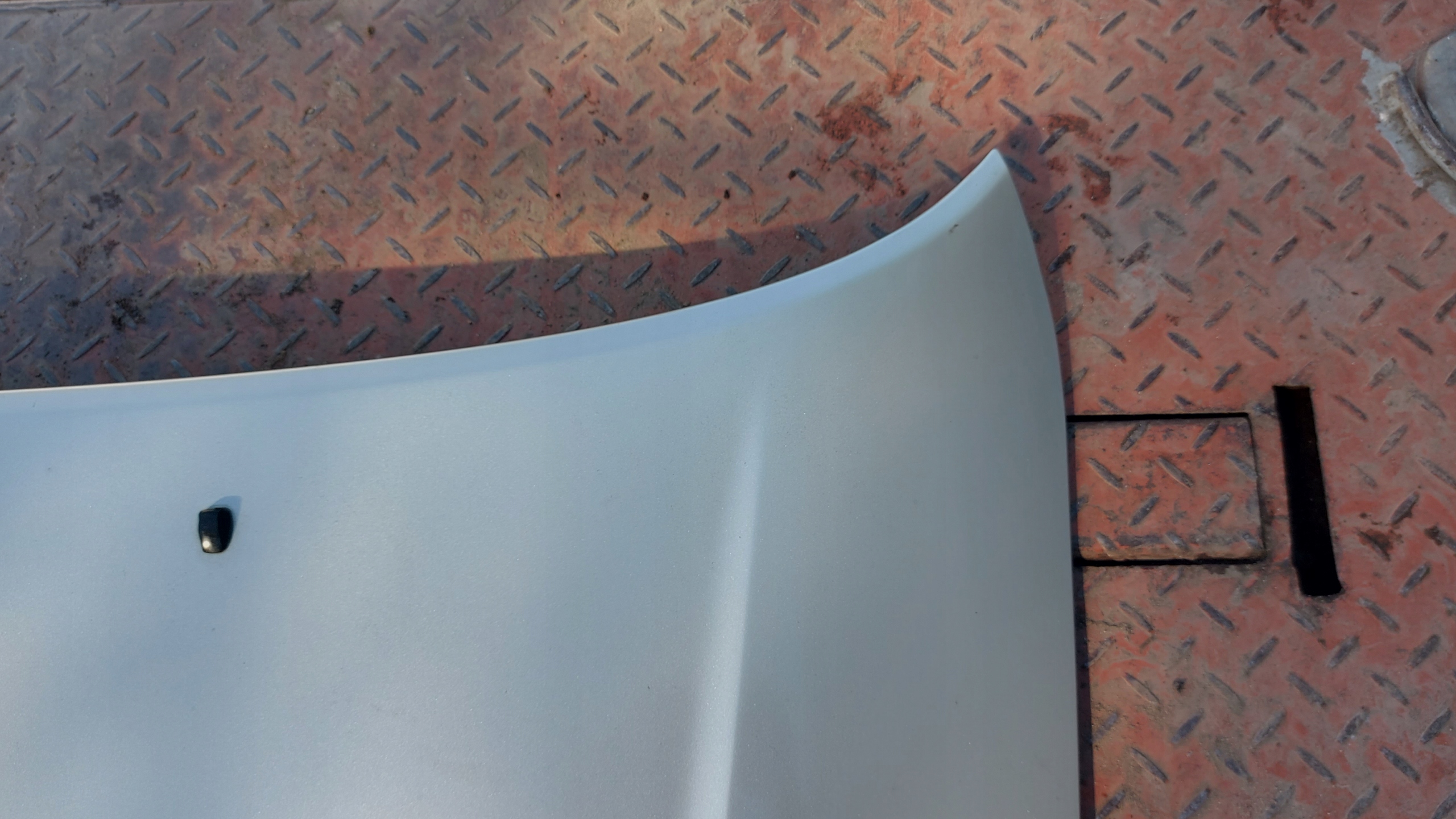 bonnet front front TOYOTA AVENSIS T25 03- 6T1