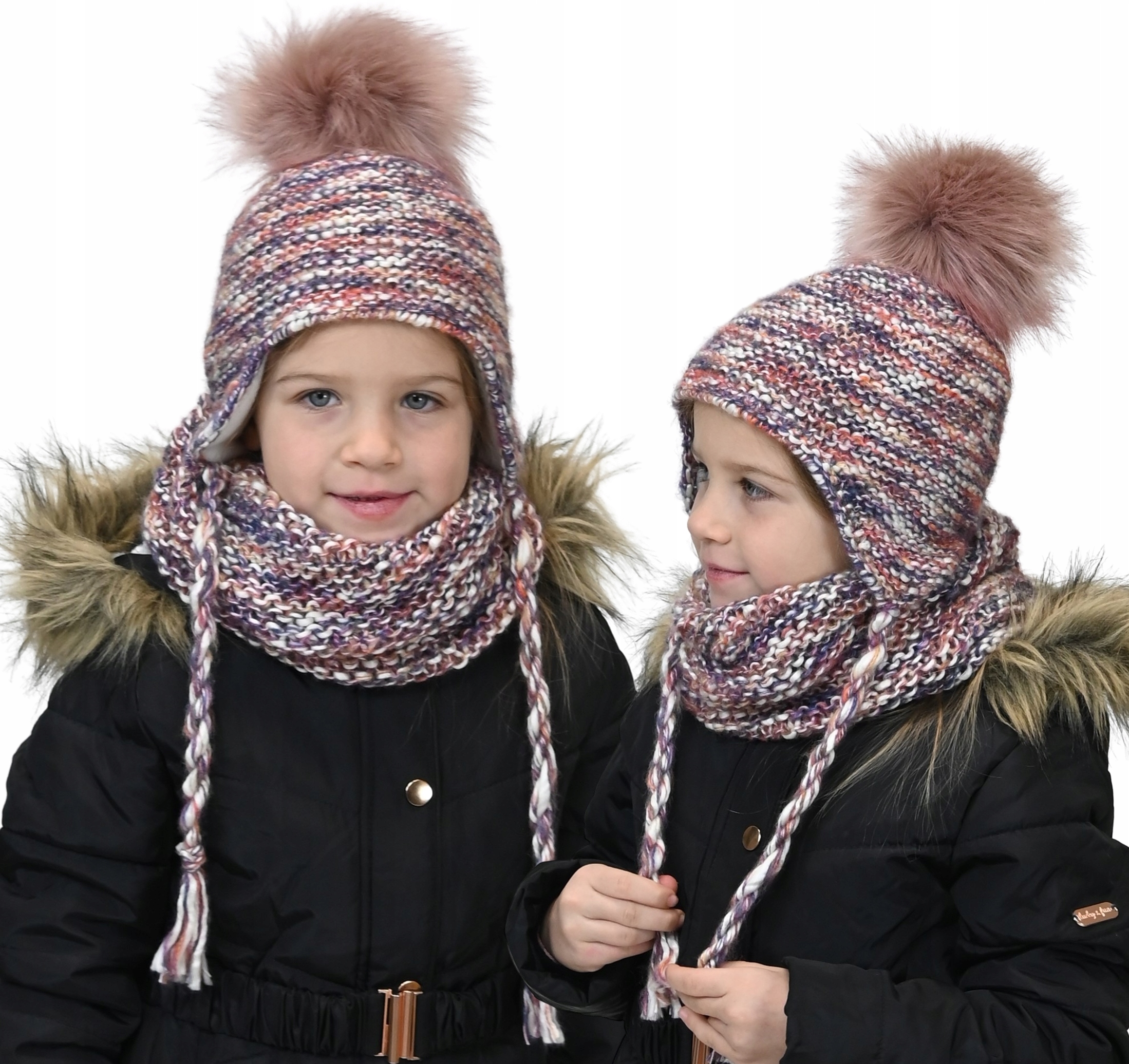 

Komplet dla dziecka czapka z pomponem i tuba wz4