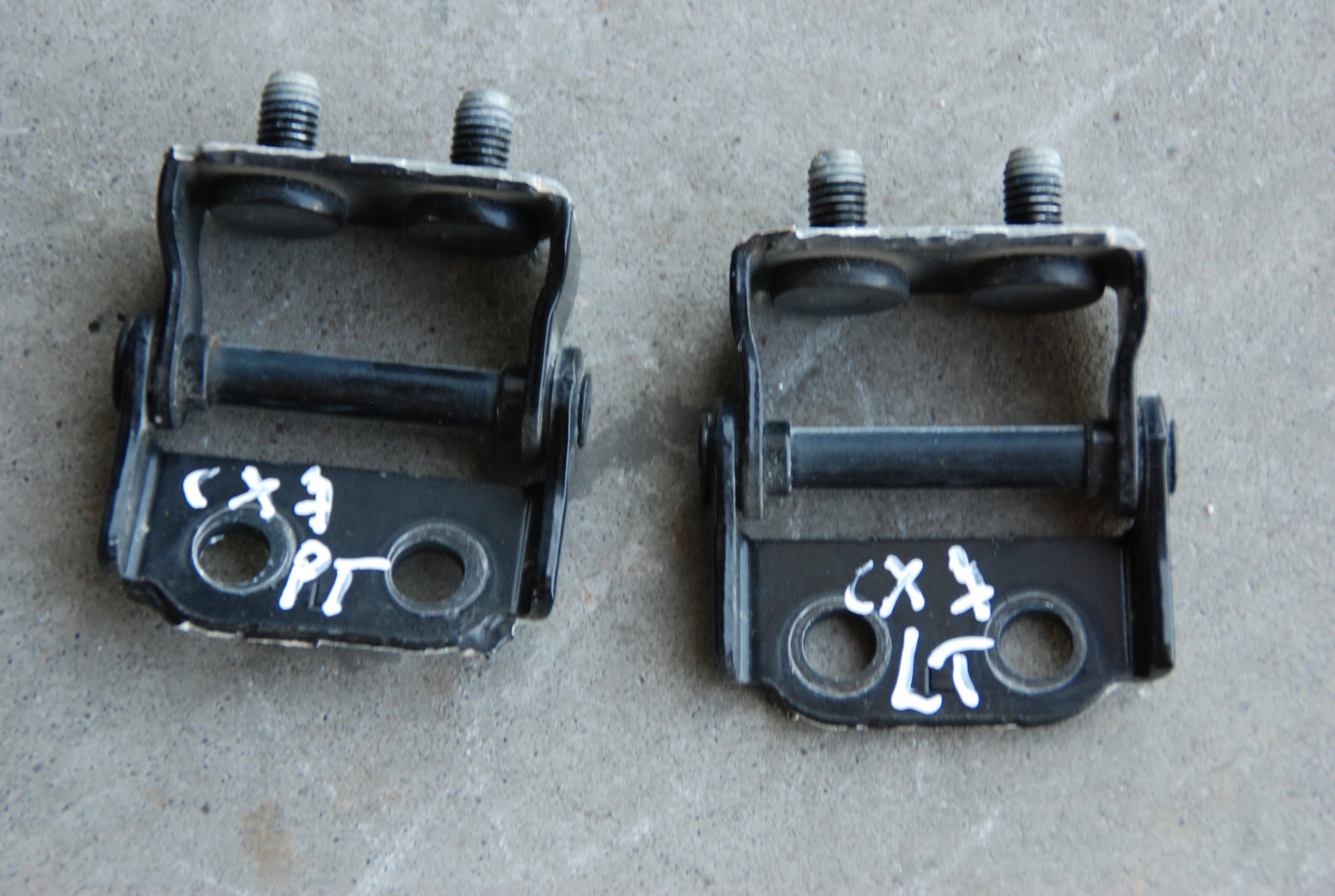 ПЕТЛІ БАГАЖНИКА ЗАДНЯ ЗАДНЯ CX7 CX-7 06-