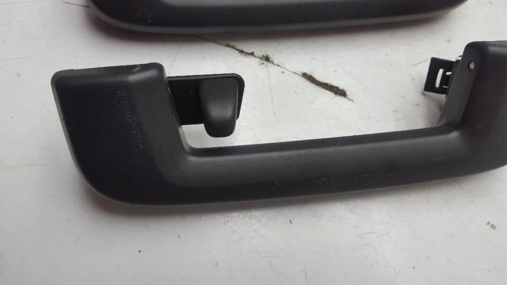 RACZKA PODSUFITKI CZARNA VOLVO V 60 I R DESIGN Part manufacturer other