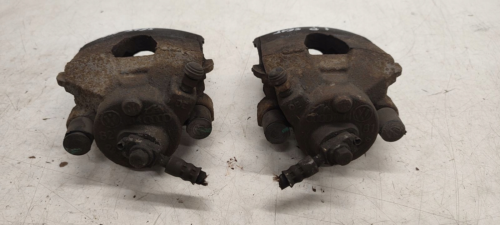 caliper front front right left Seat Mii 1,0 MPI