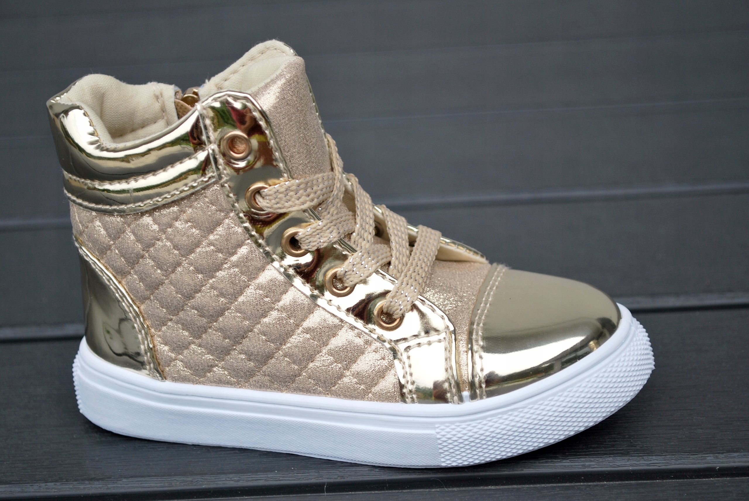 LAKIEROWANE TRZEWIKI BOTKI NA SUWAK r.34 / 21,5cm Bohater / Bajka brak