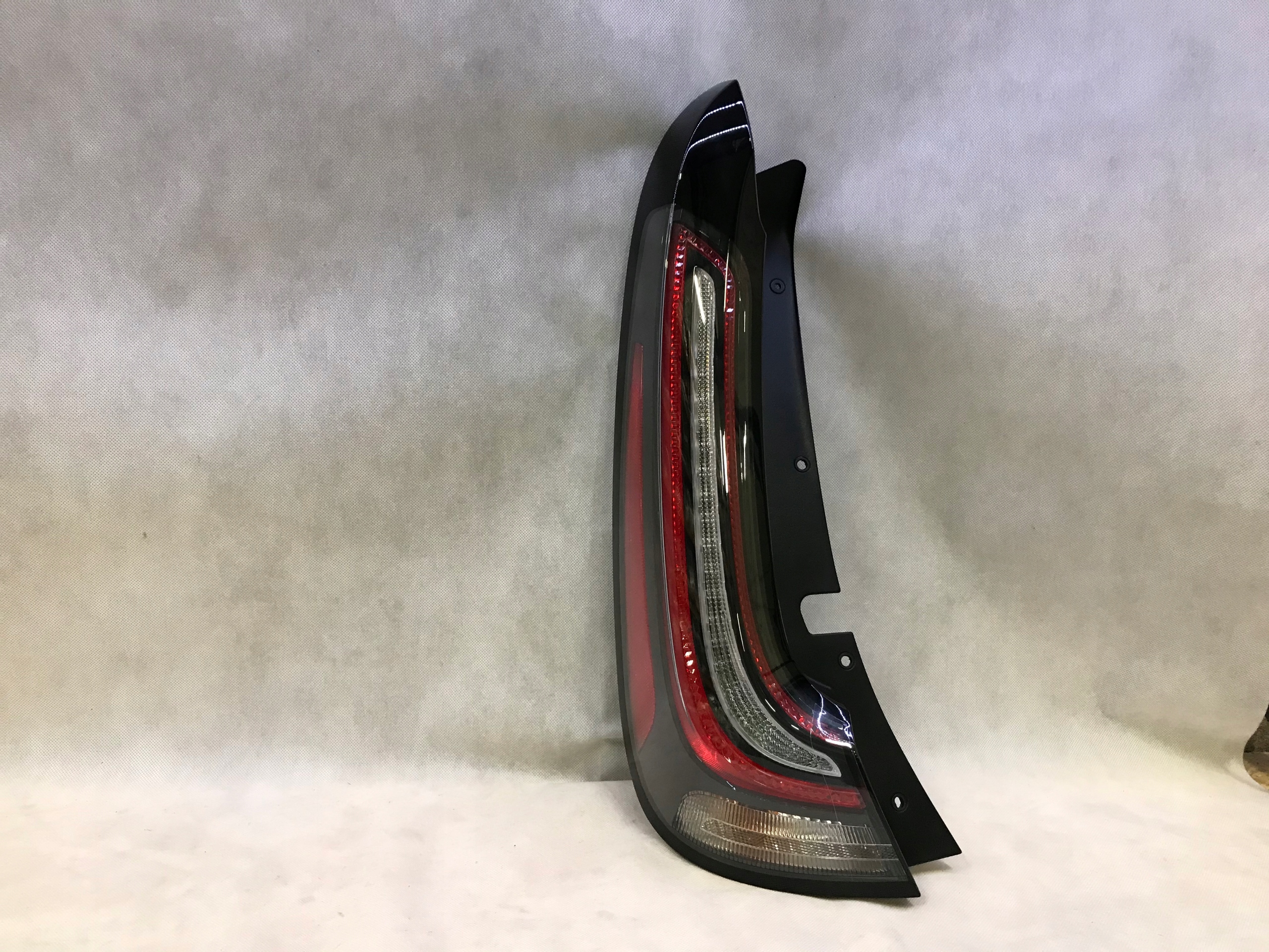 kia SOUL III РЕСТАЙЛИНГ 21- фонарь левый led европа