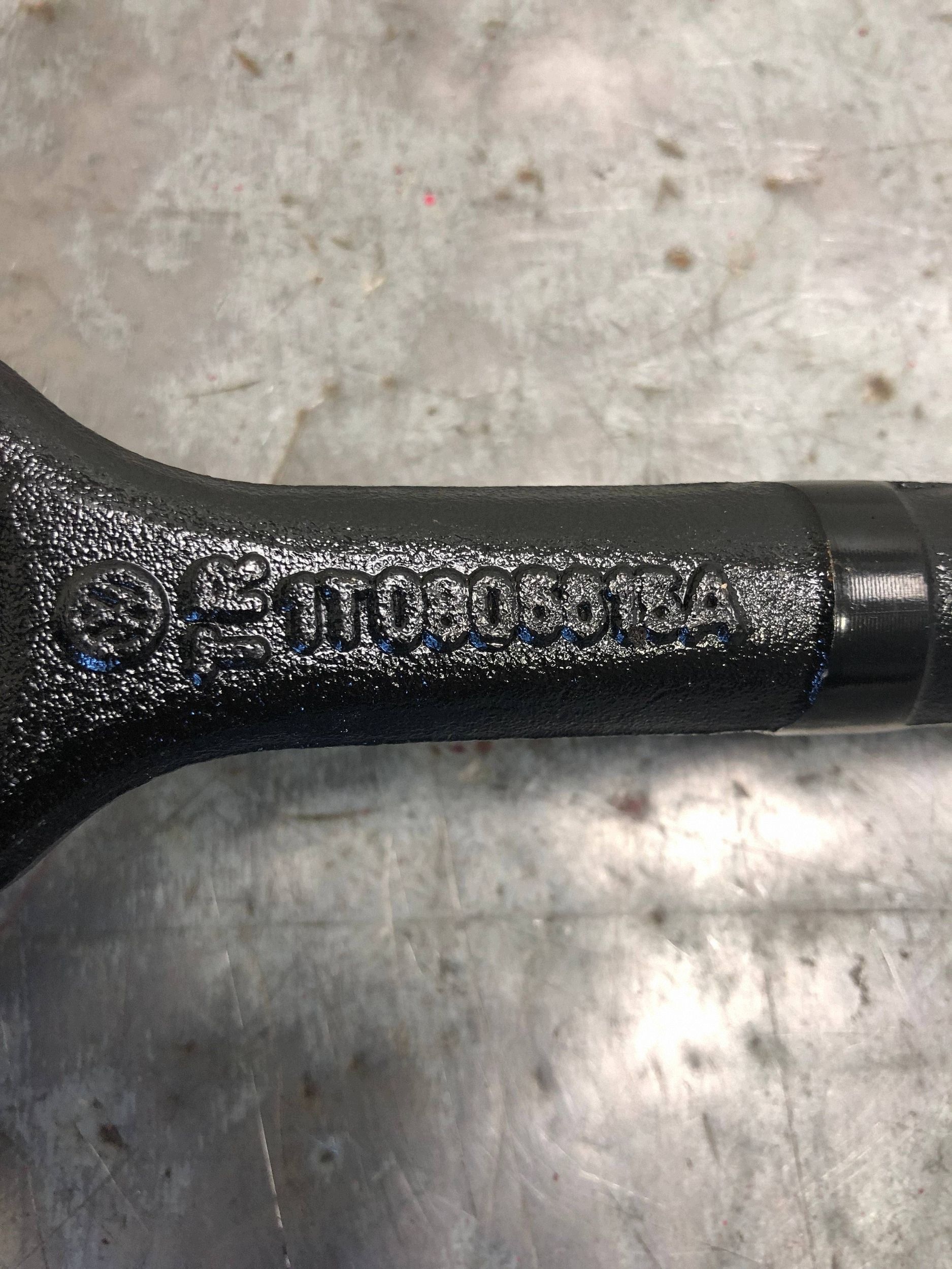 UCHO HOLOWNICZE VW 1T0806615A