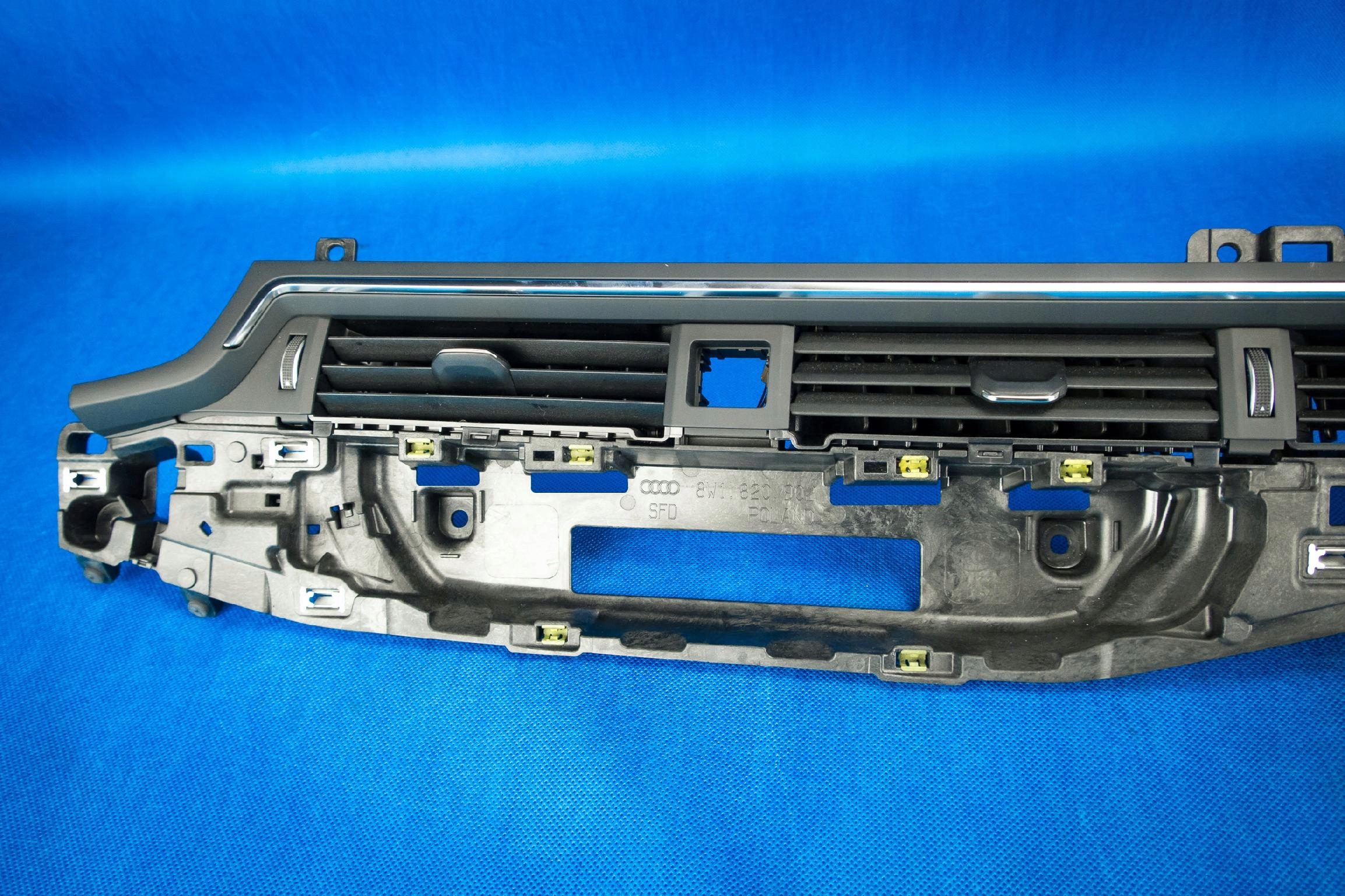 Bouche aération tableau bord du tableau de bord Console Audi A4 A5 8W1820902E