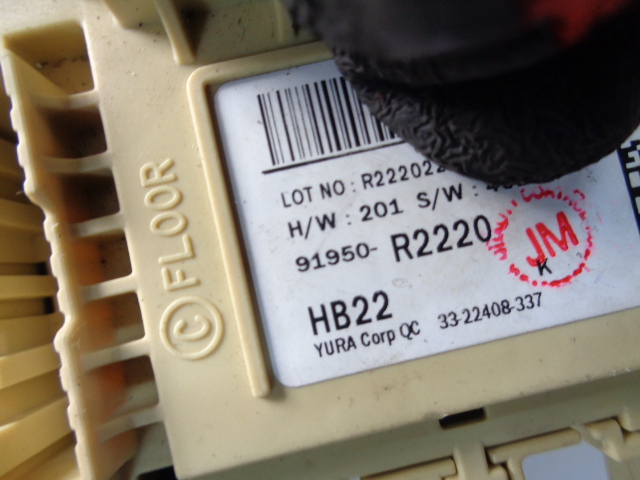 SKRZYNKA BEZPIECZNIKÓW KIA SPORTAGE V 2021- Producent części Kia OE