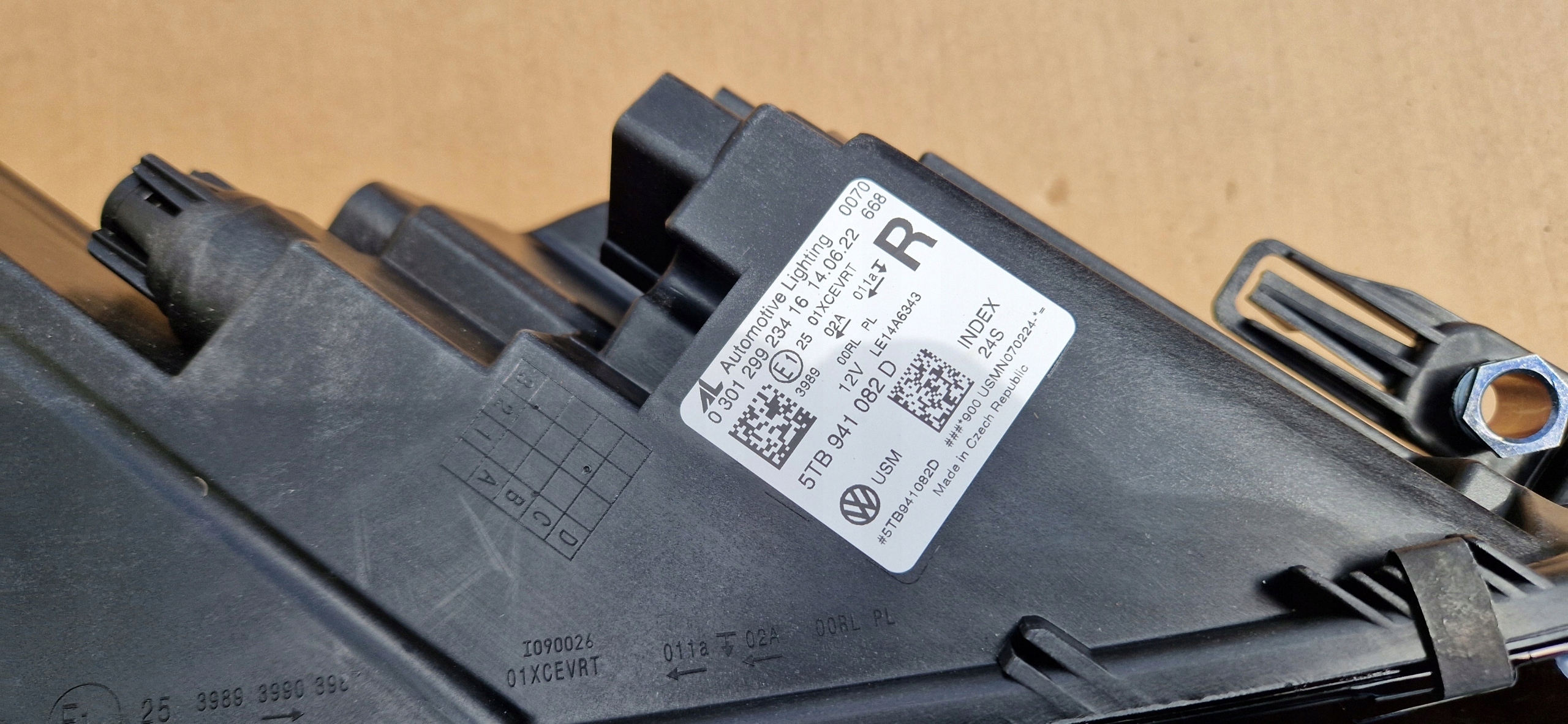 Feux phare VW TOURAN 2015- 5TB941082D Complète ORYGNAL