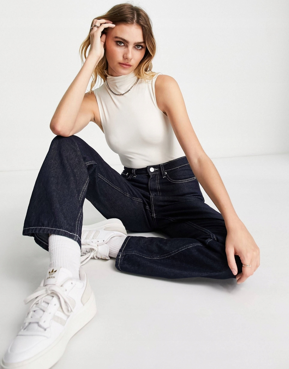 BODY DAMSKIE GŁADKIE ROZM. S/M 748 Rozmiar S/M (36/38)