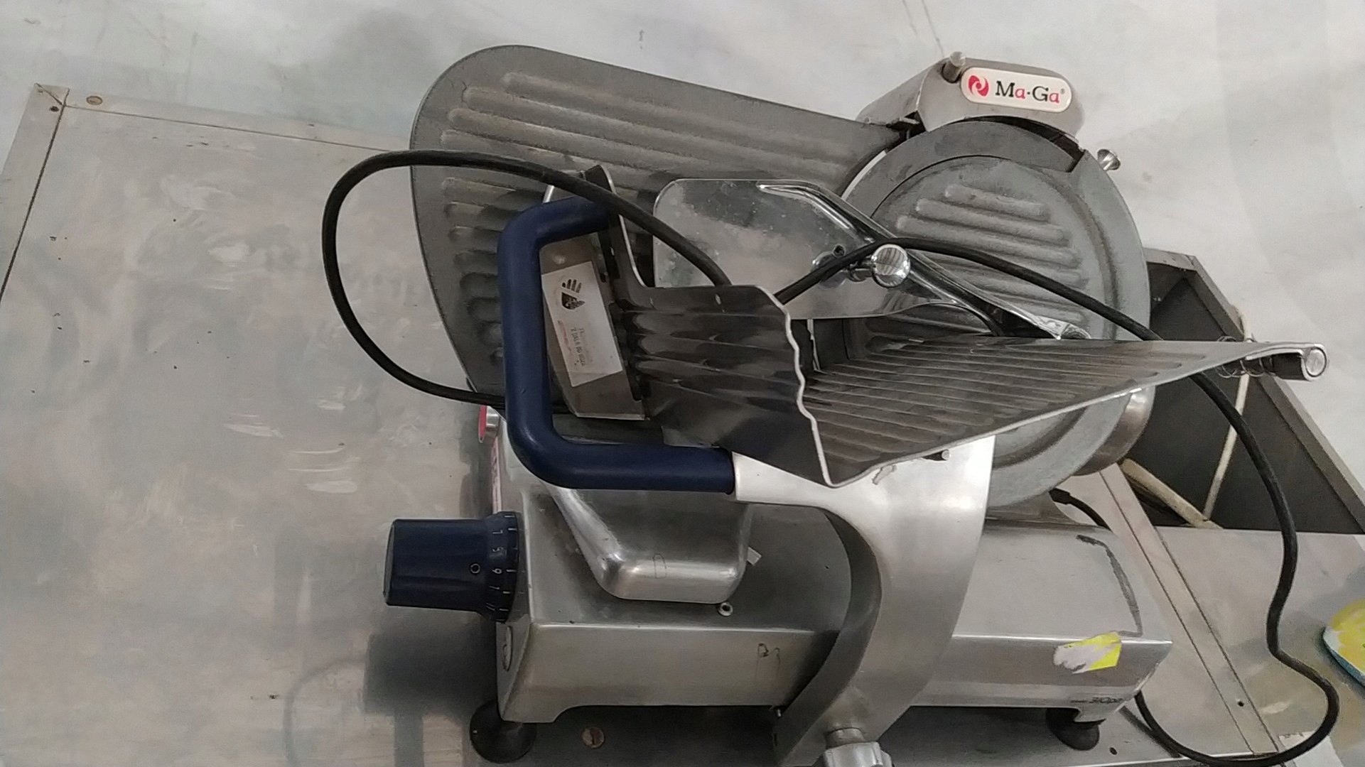 Krajalnica do sera i wędlin Ma-Ga 310p2T