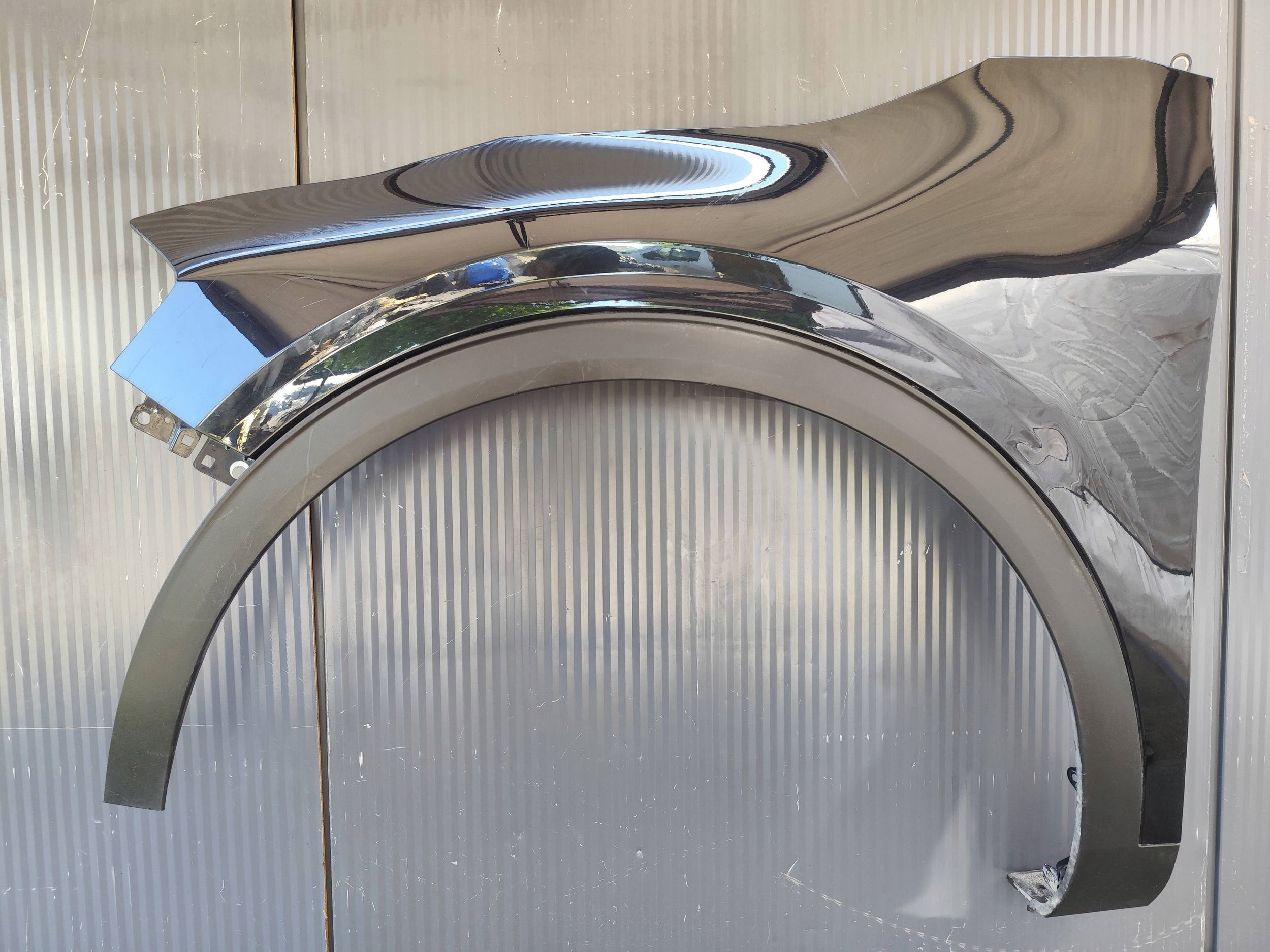 KIA SPORTAGE V fender front left DEMONTAZ