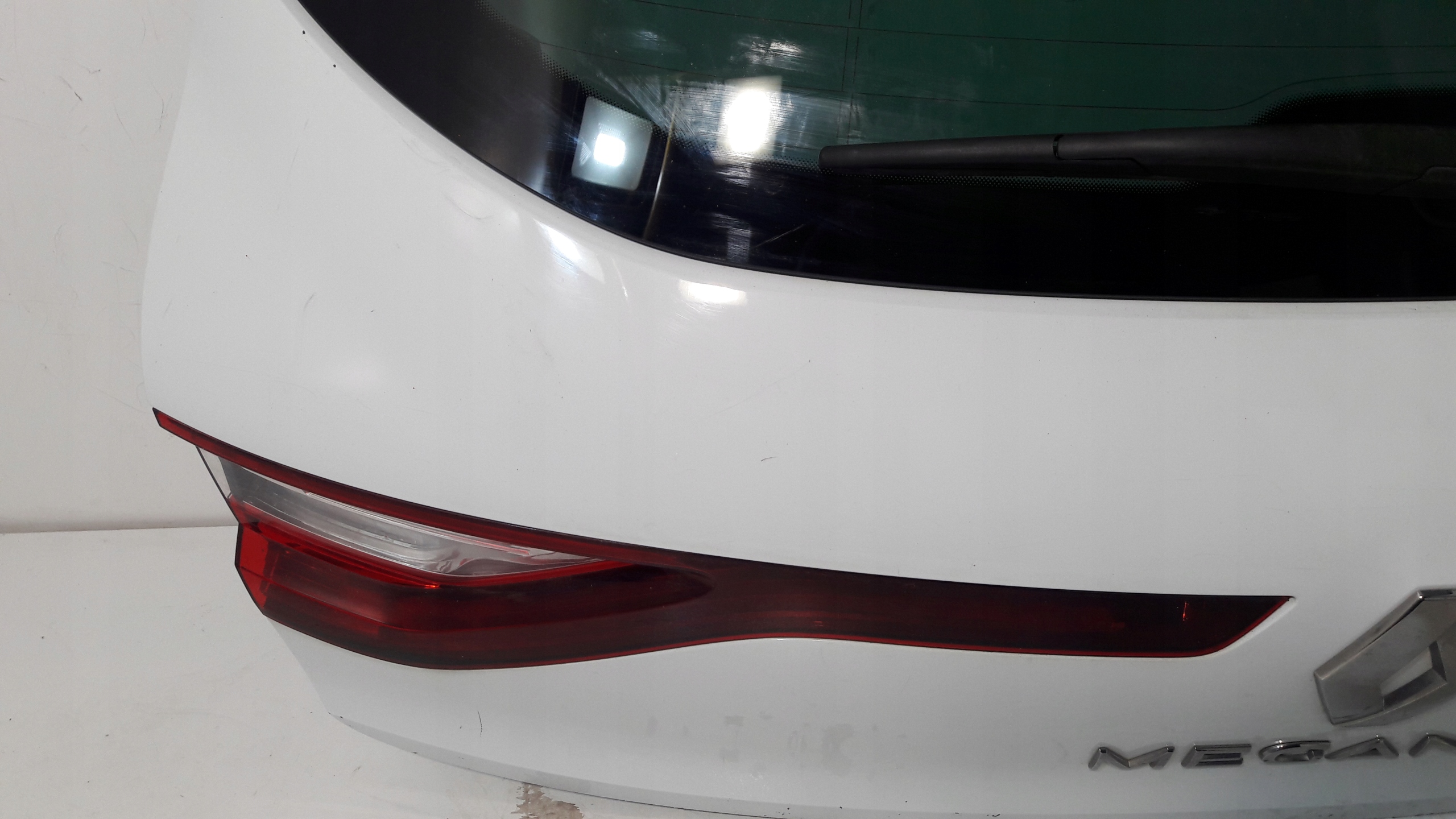 RENAULT MEGANE IV boot doors HATCHBACK H107