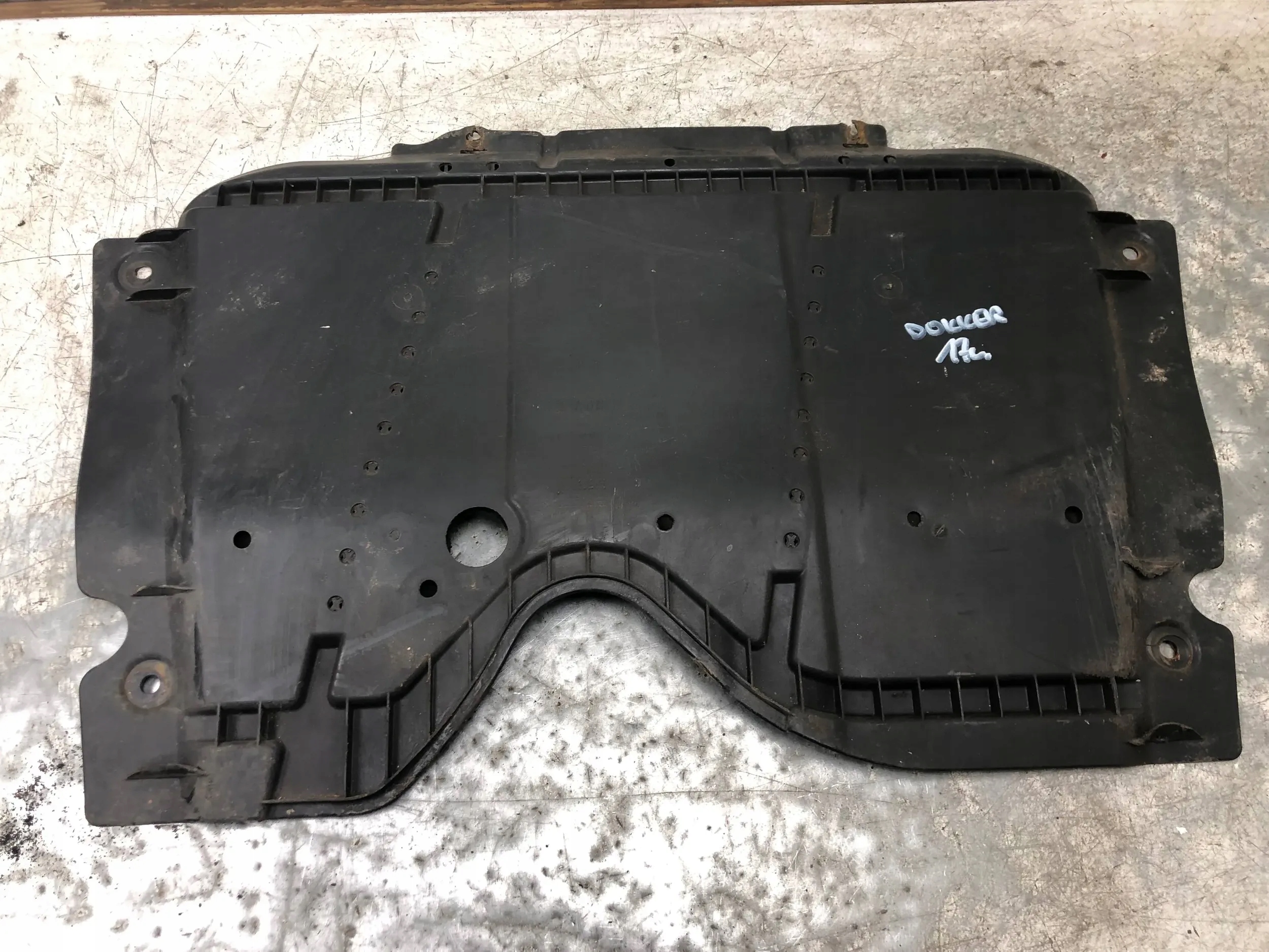 cover below engine DACIA DOKKER 758908453R