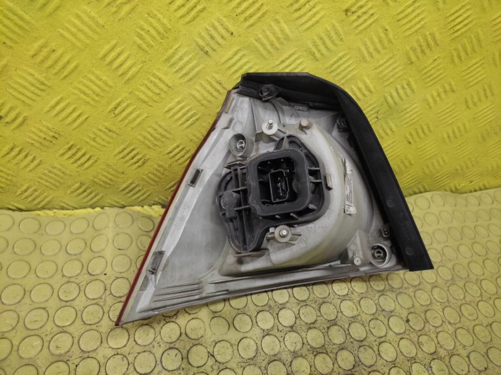 VW GOLF V light right rear part 1K6945096