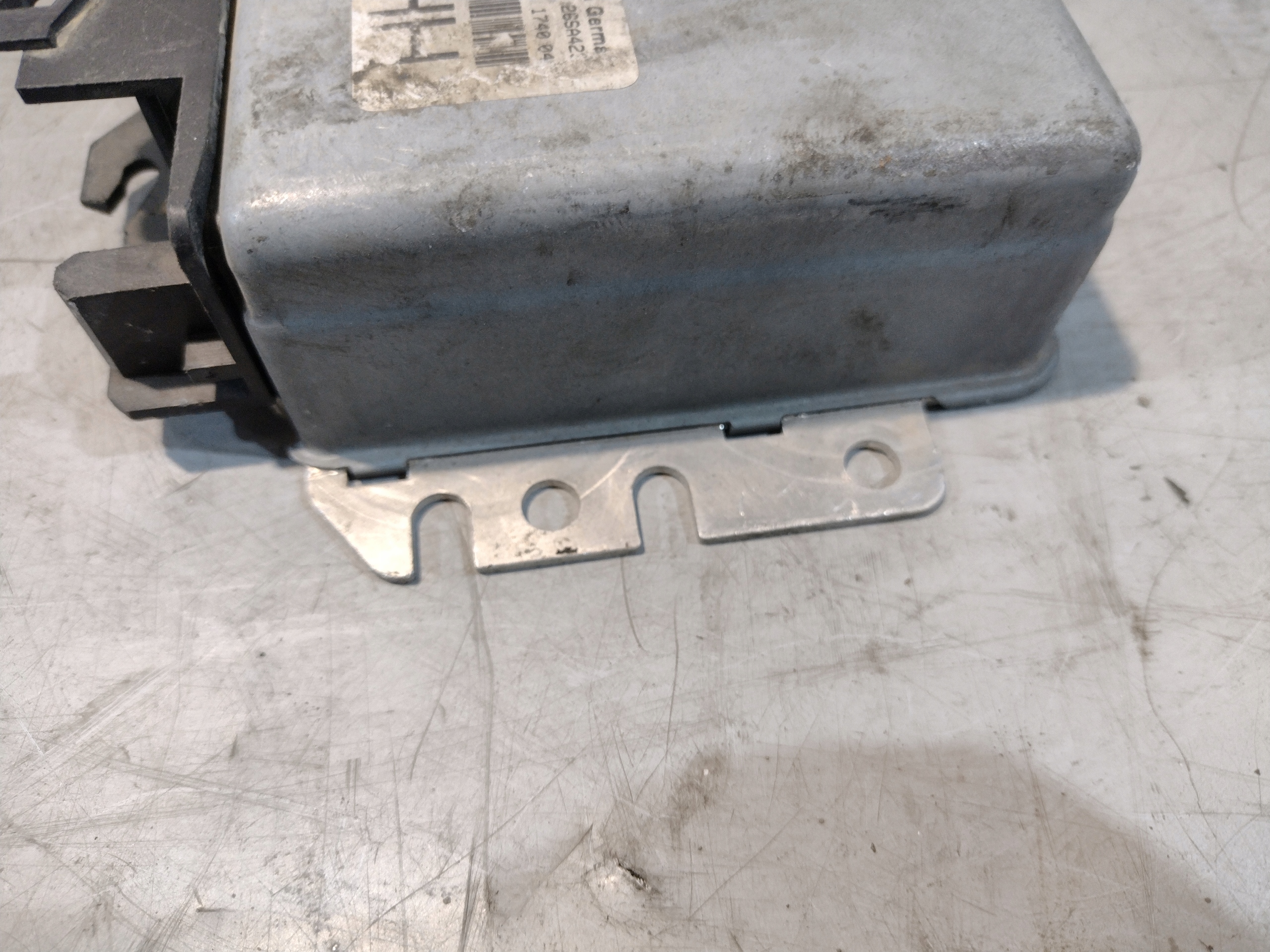 control unit of the engine Opel Omega B 90492382HH