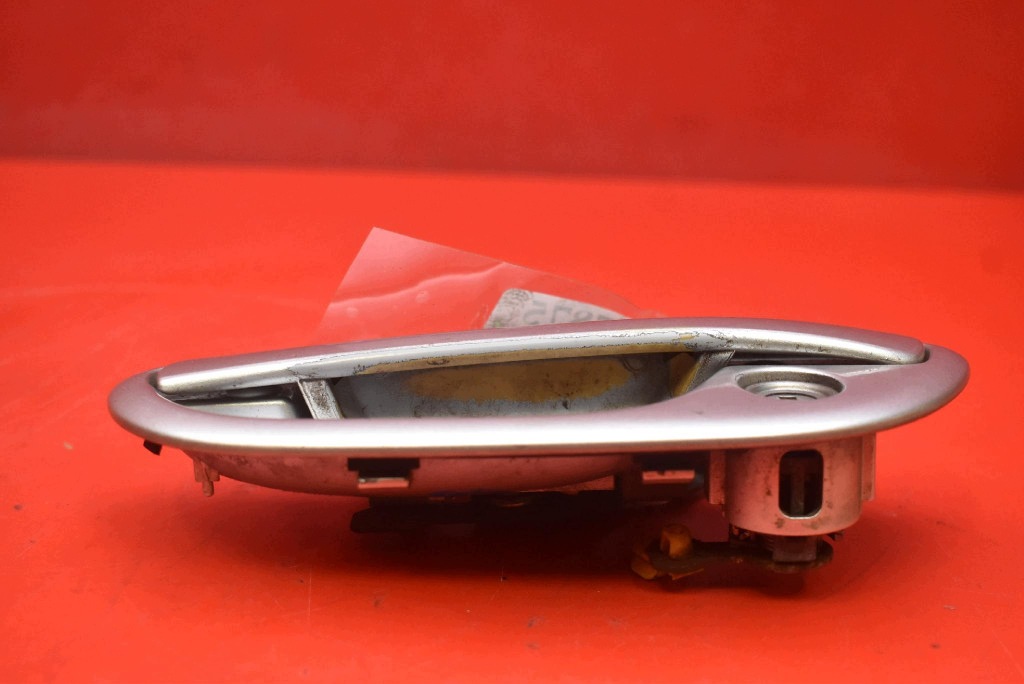 handle left front front SREBRNA SUBARU LEGACY 4 IV BL BP LIFT 06-09