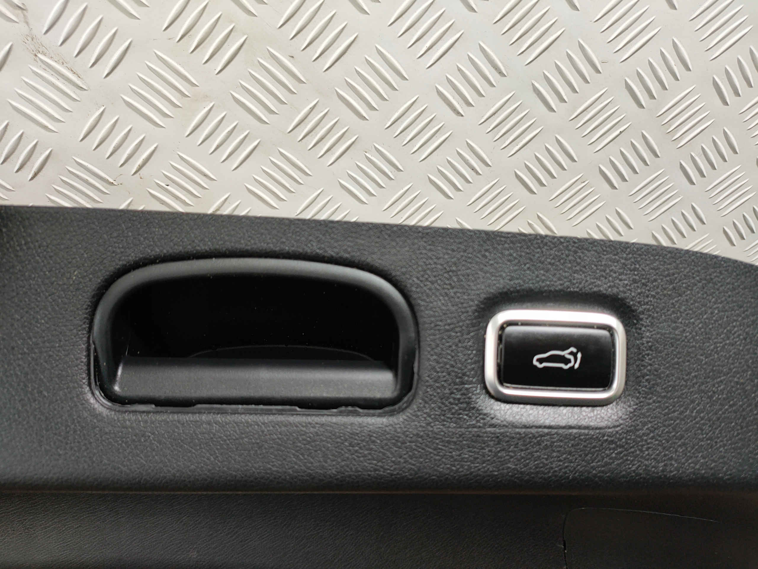 KIA STINGER 17-21 upholstery bonnet side mouldings covers KOMPLET