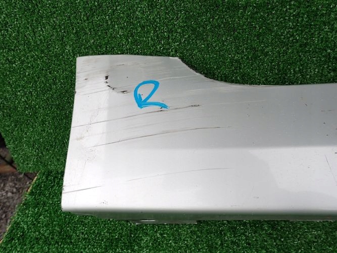 BMW G30 G31 5 17- moulding threshold right