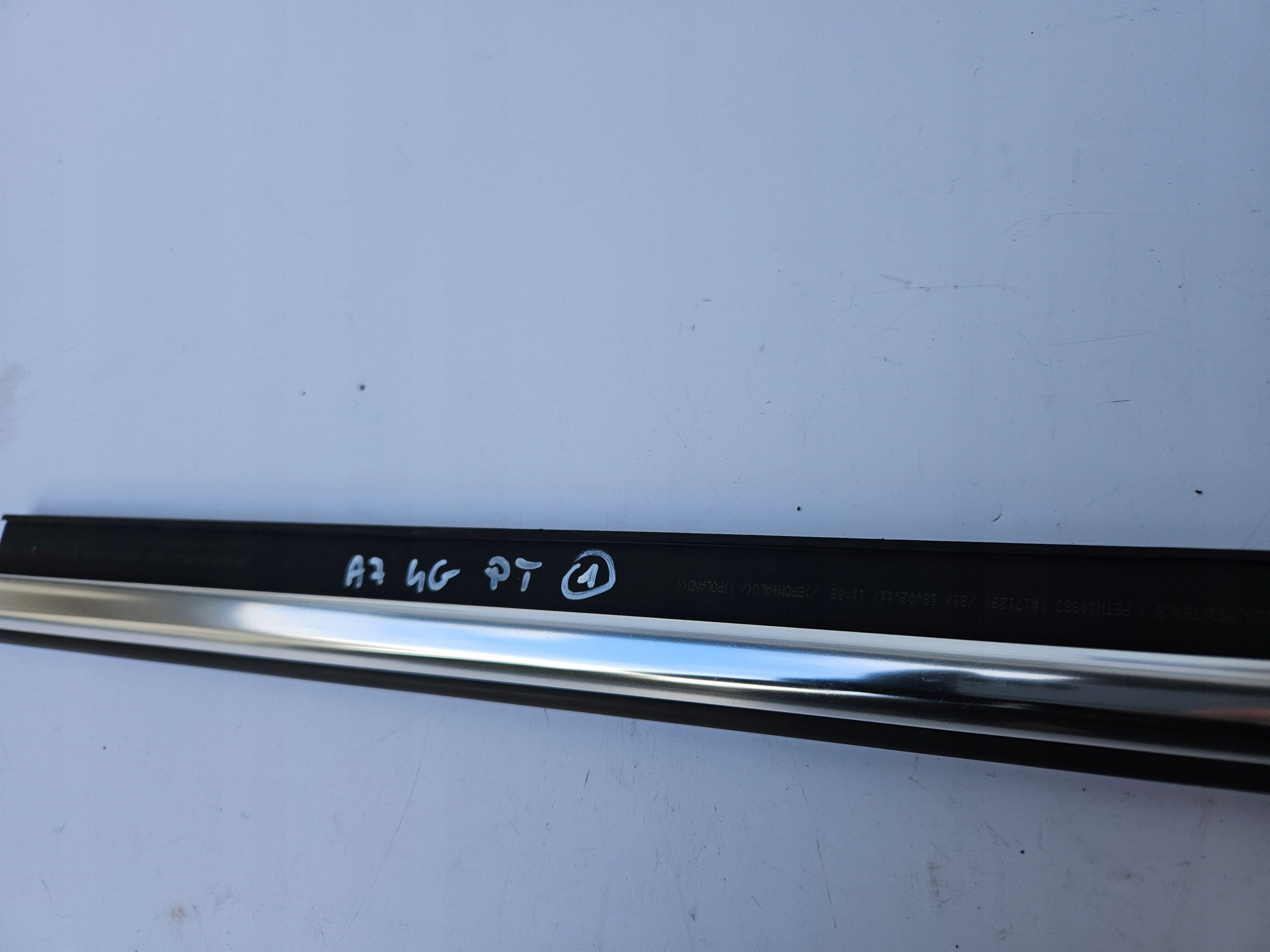 moulding dust door CHROM right rear right rear part AUDI A7 C7 4G