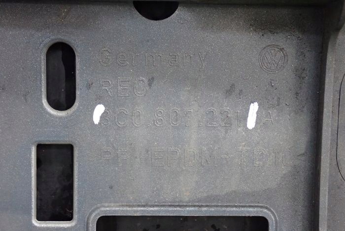 VW PASSAT B6 Frontstoßstange vorne