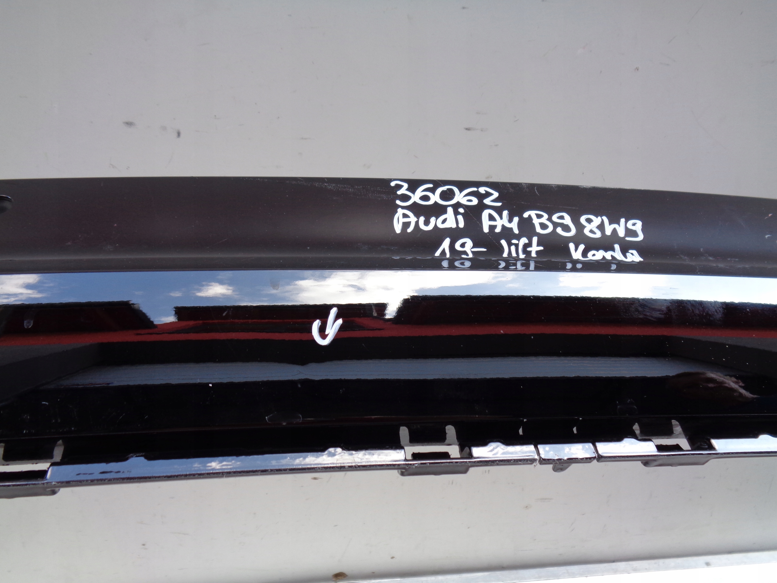 bumper rear AUDI A4 B9 8W9 19- LIFT KOMBI 36062