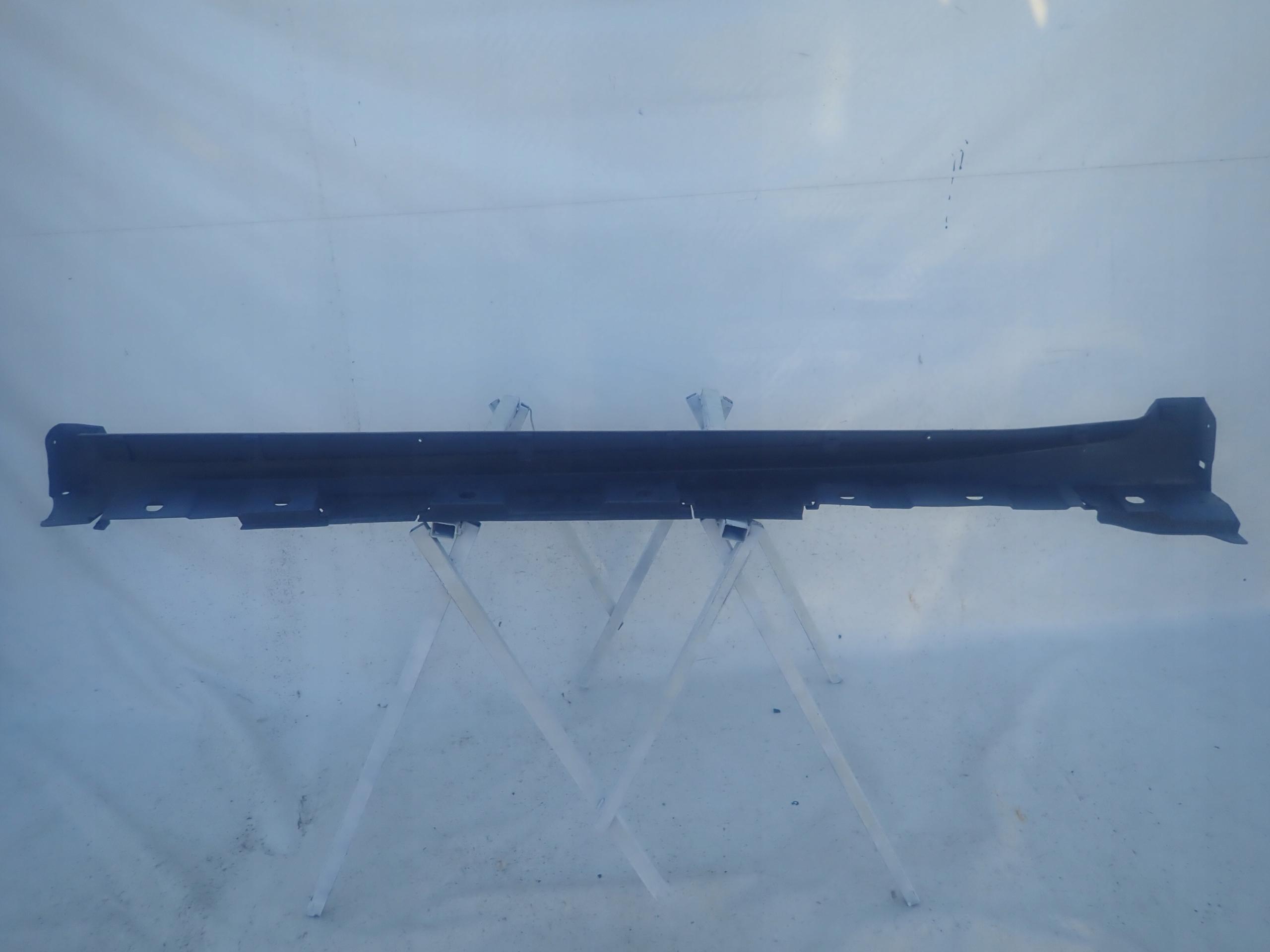TOYOTA AVENSIS T29 15-19 threshold right moulding threshold