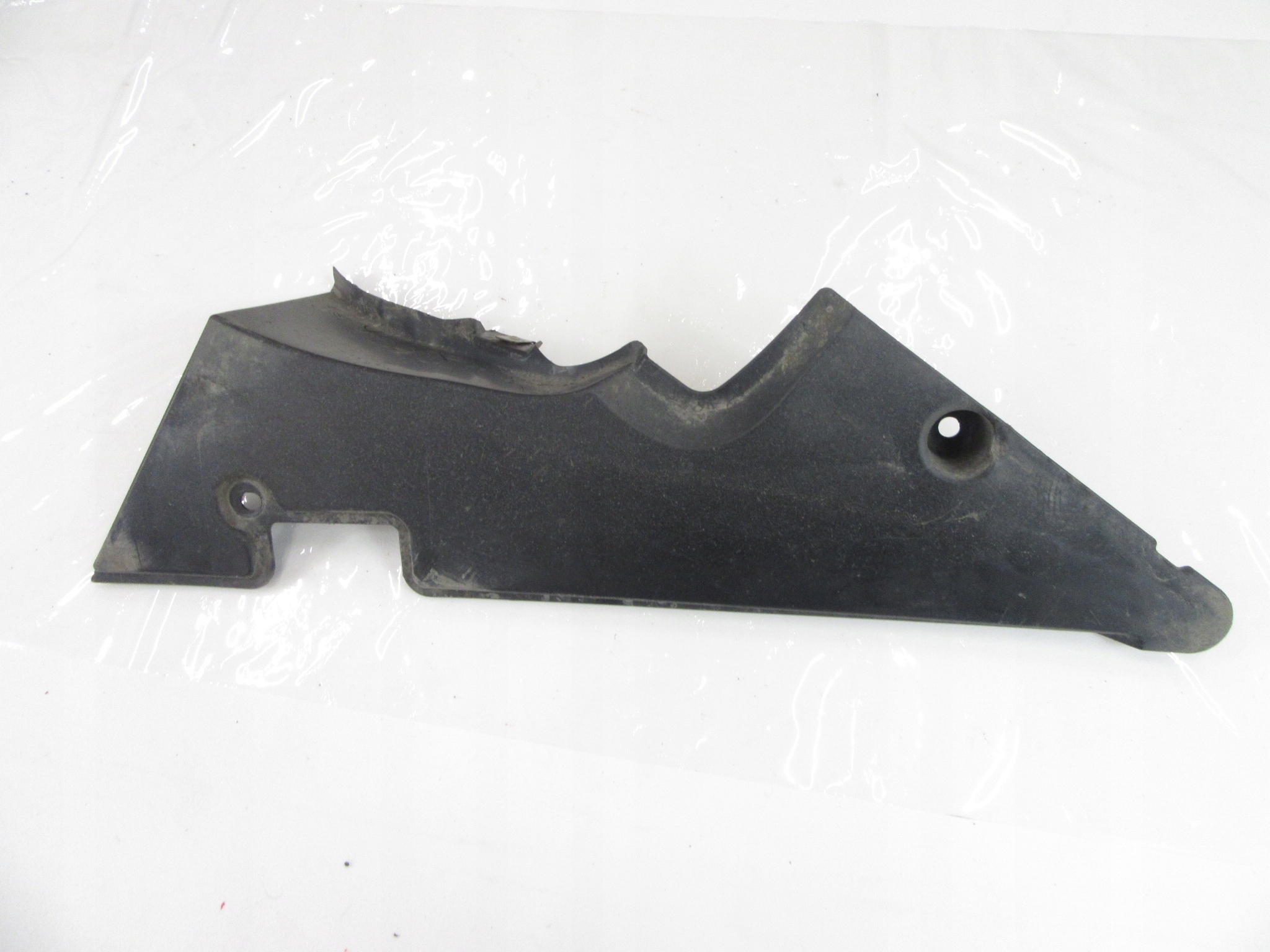 cover tanks chassis right BMW e60 e61