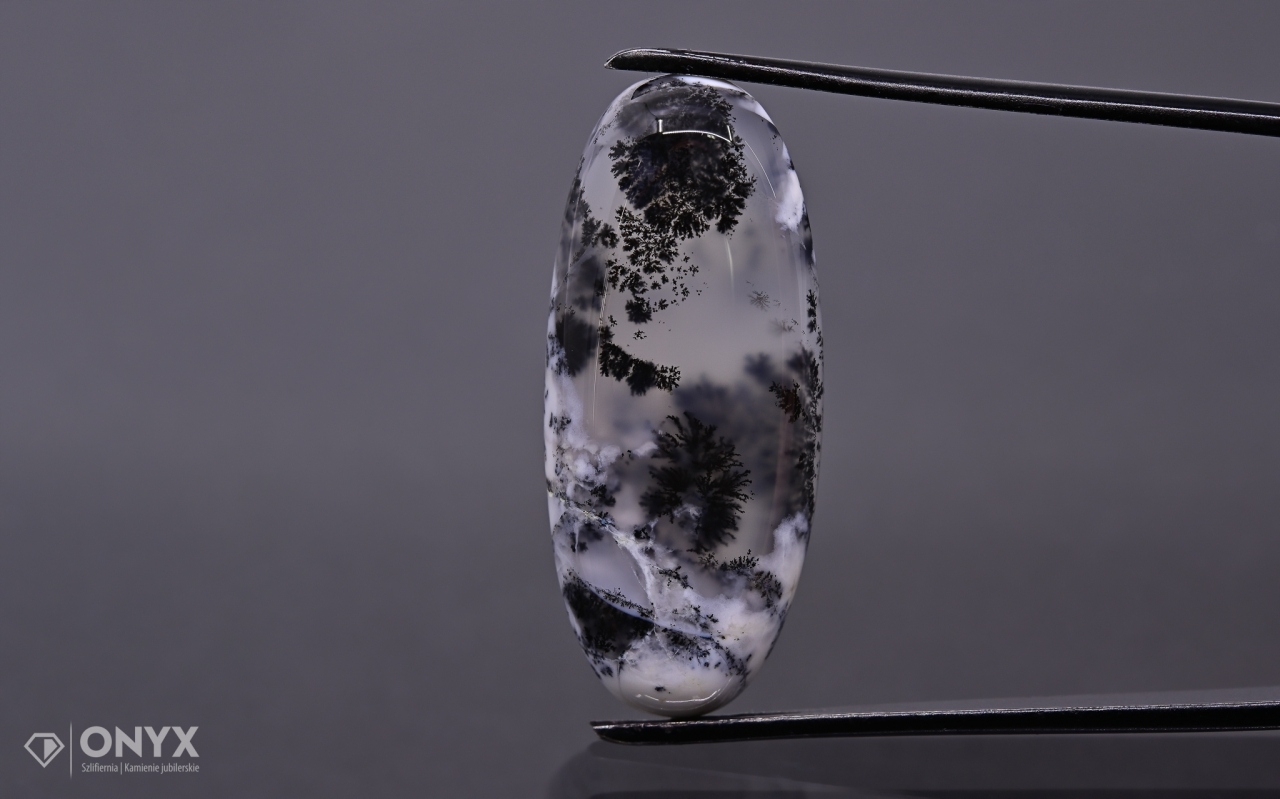 Dendritový achát z Turecka kabošon ovál 35x15 mm