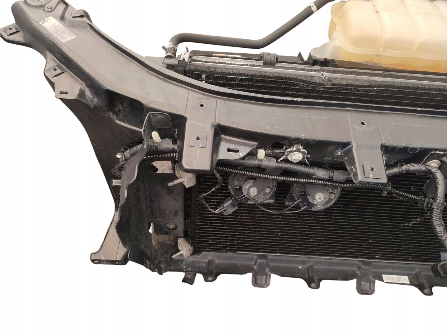 PAS PRZEDNI CHŁODNICE WENTYLATOR FORD F-150 2017-2020 2.7 V6 EcoBoost 329KM Wersja Europejska