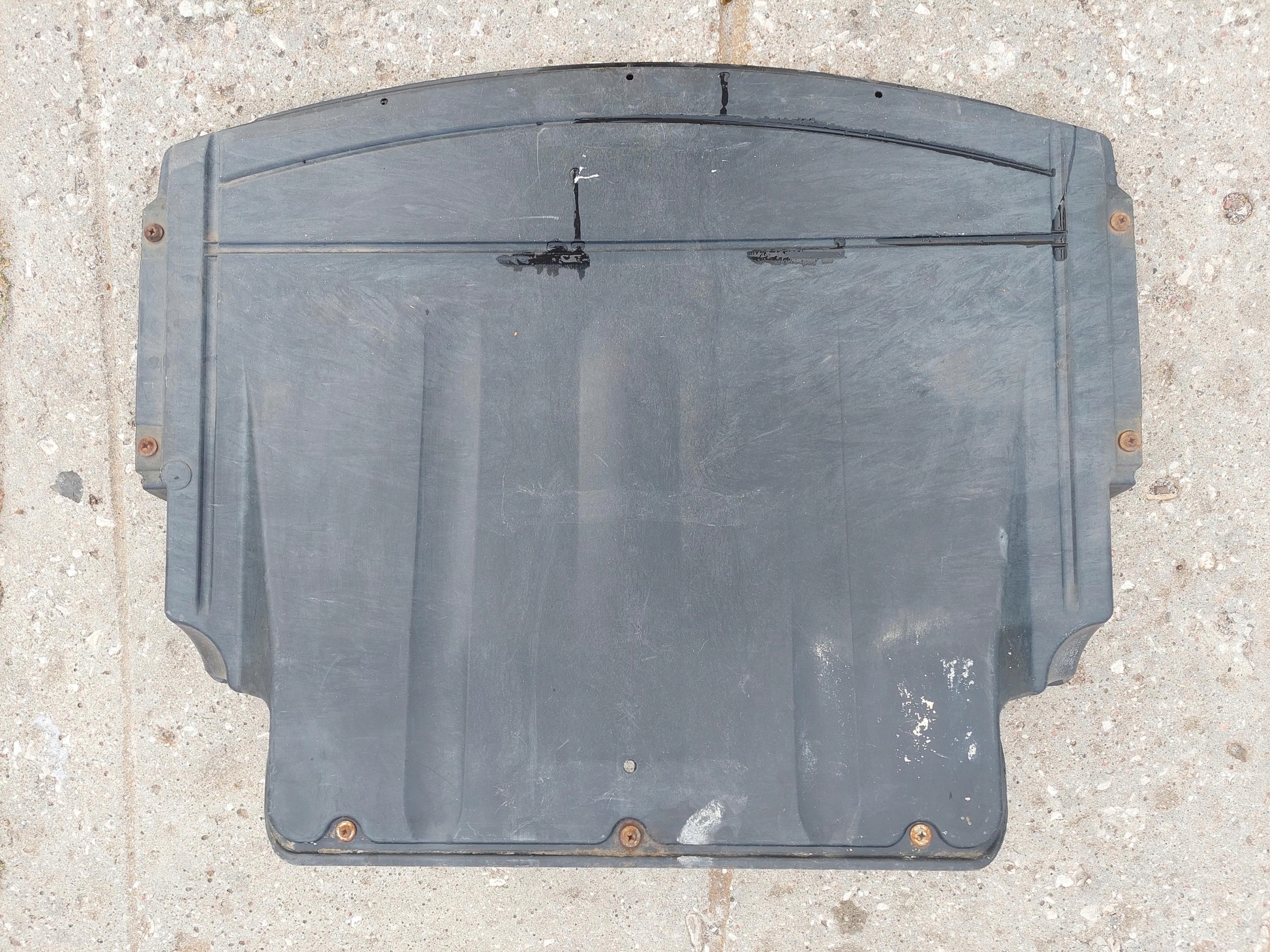 fedél DOLNA a motrot BMW E46 8268444