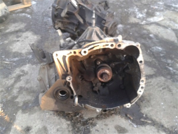 SKRZYNIA BIEGOW RENAULT CLIO III 1 2 TCE BENZYNA Manufacturer Renault