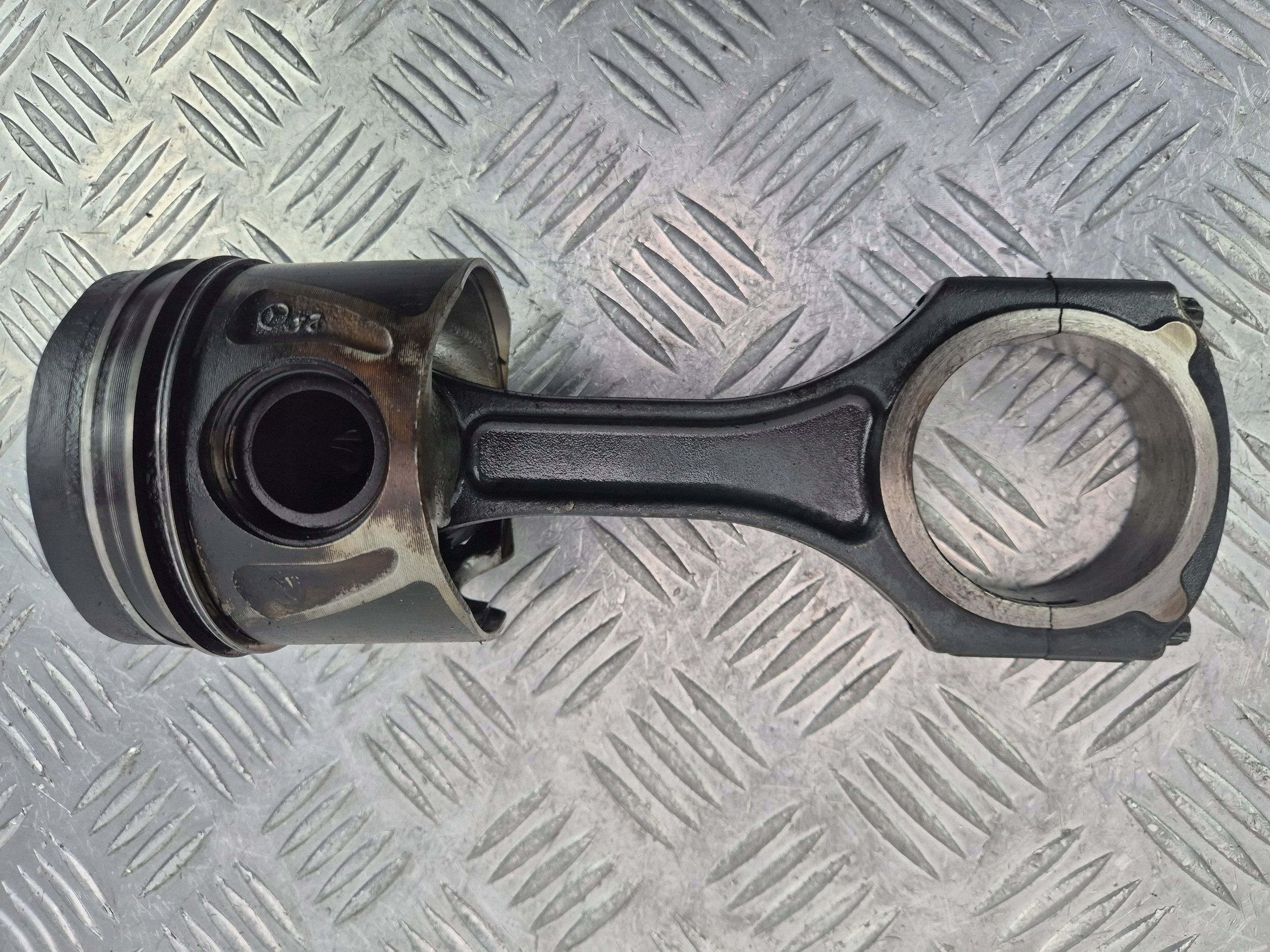 piston with connecting rod Mercedes Sprinter W906 2.2 OM651.955 8349F