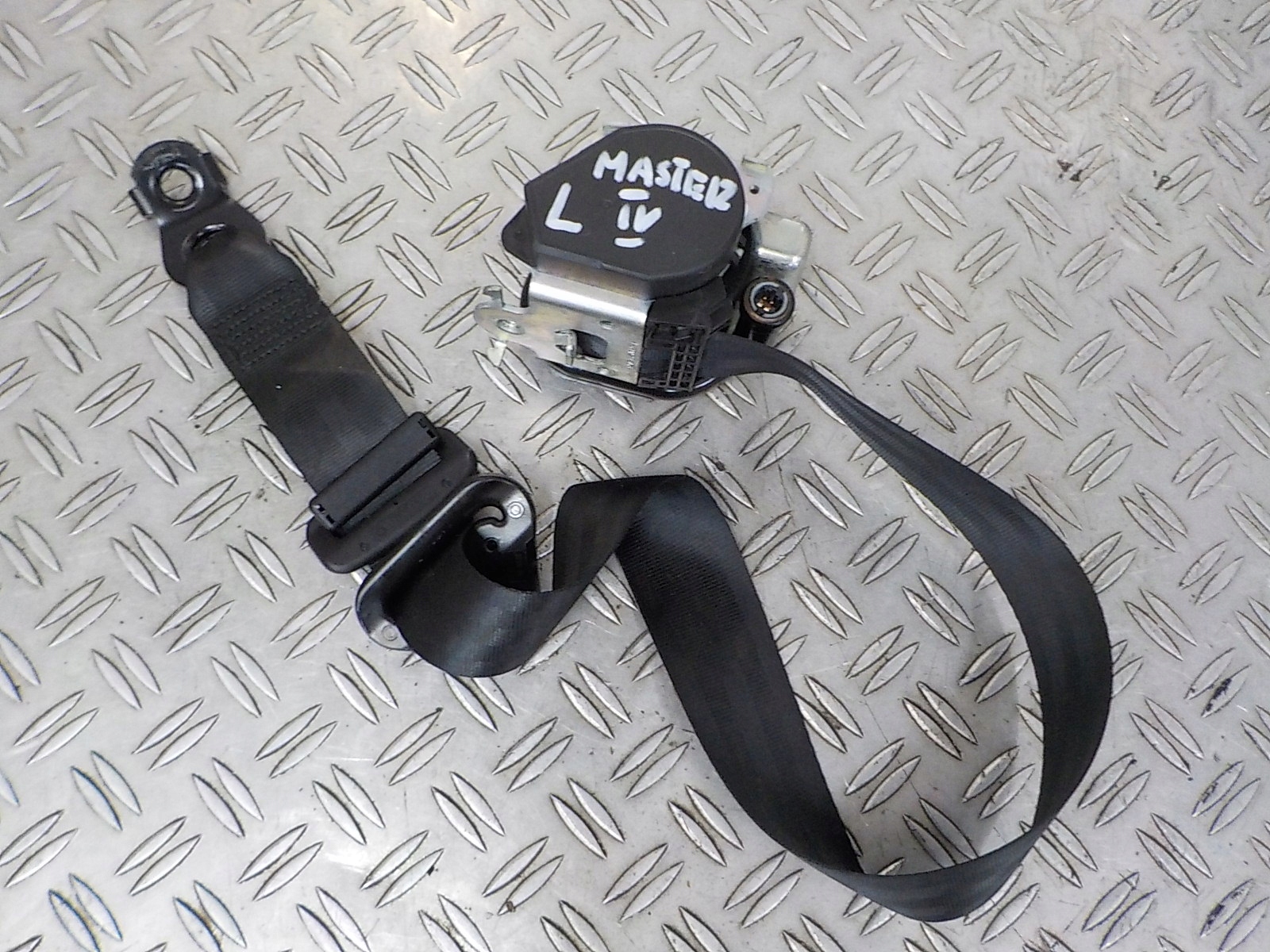 MASTER IV РЕМЕНЬ БЕЗОПАСНОСТИ ВОДИТЕЛЯ ЛЕВЫЙ