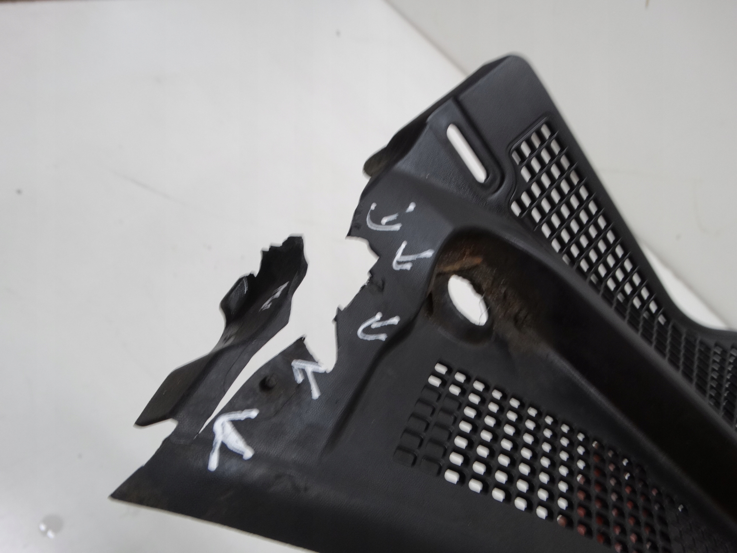 torpedo upper RENAULT LAGUNA III 668620001R