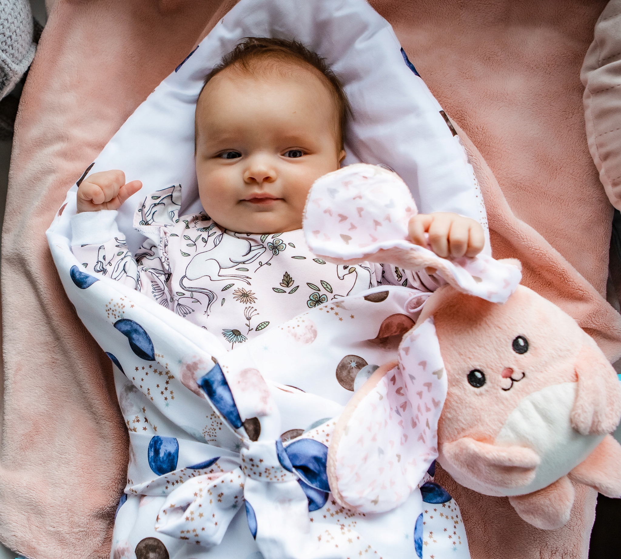 SZUMISIE MILUŚ KRÓLIK DLA DZIECI MASKOTKA + GRATIS Bohater brak