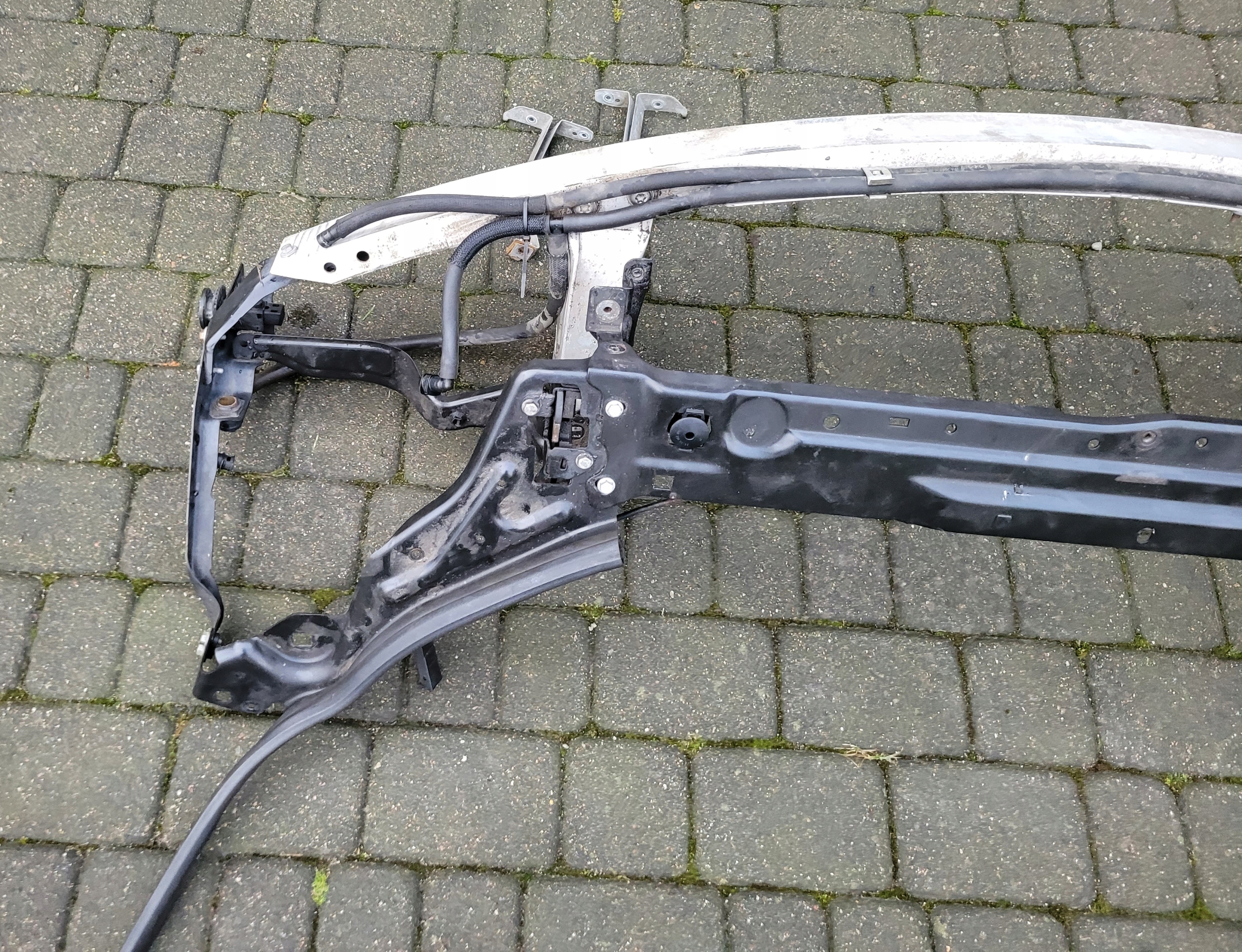 MERCEDES W204 CDI 07-11 support panel for radiators pillar iron CZOLOWKA