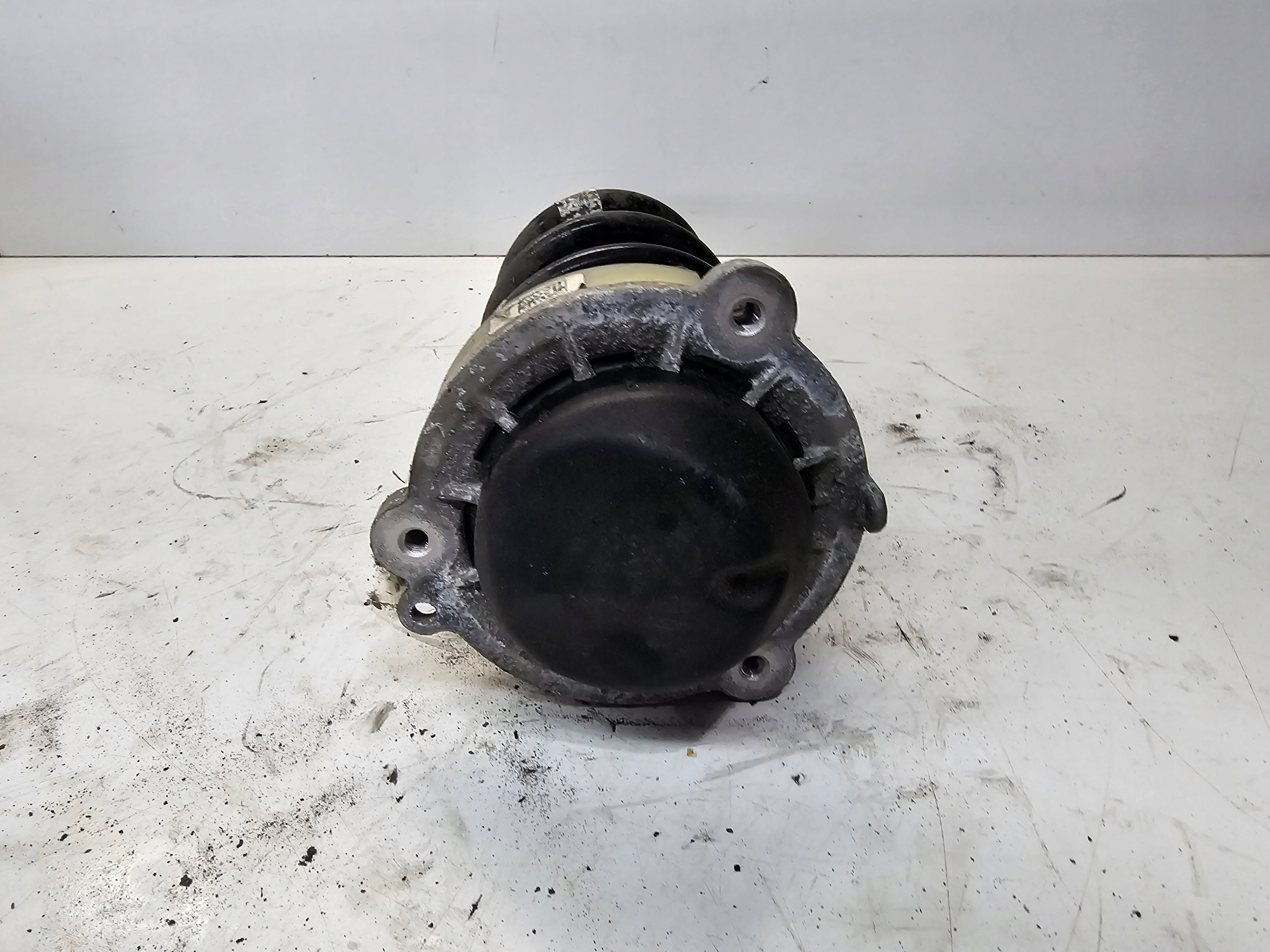 shock absorber right front AUDI A4 B9 A5 8W 8W0413031BA