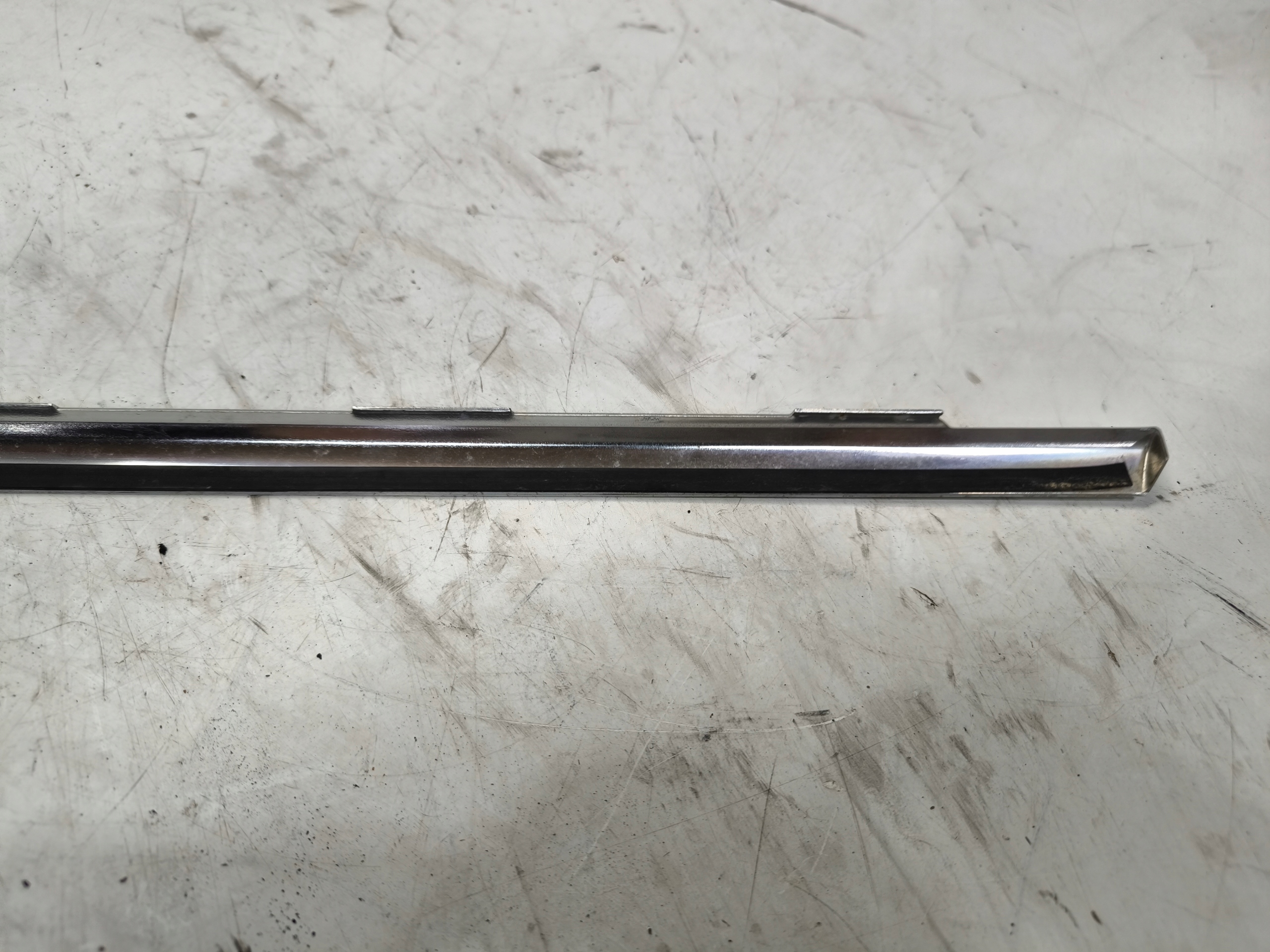 moulding windows CHROM left rear part AUDI Q7 4L 4L0853345 original !!!