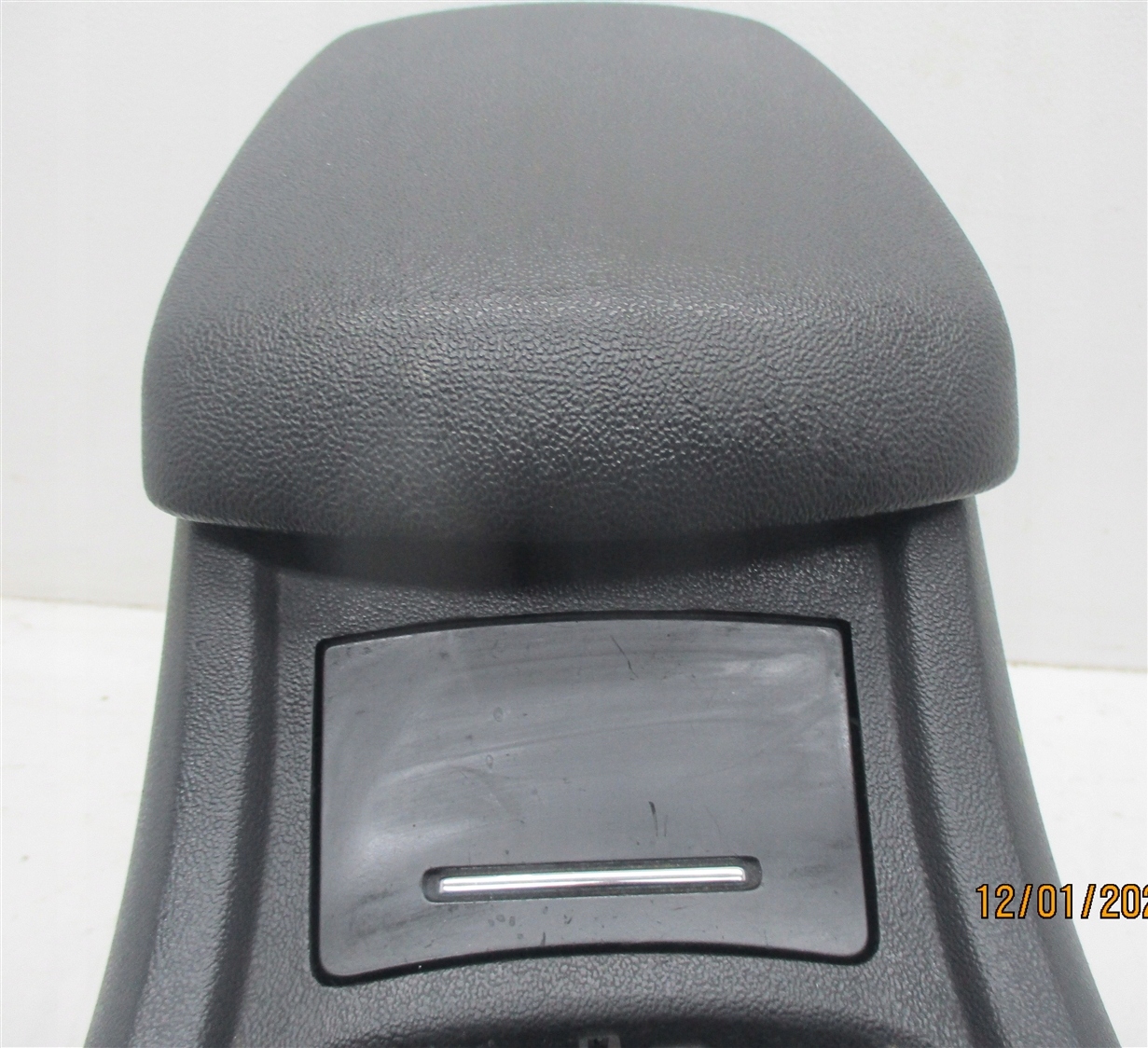 подлокотник тунель середина CITROEN C5 III X7