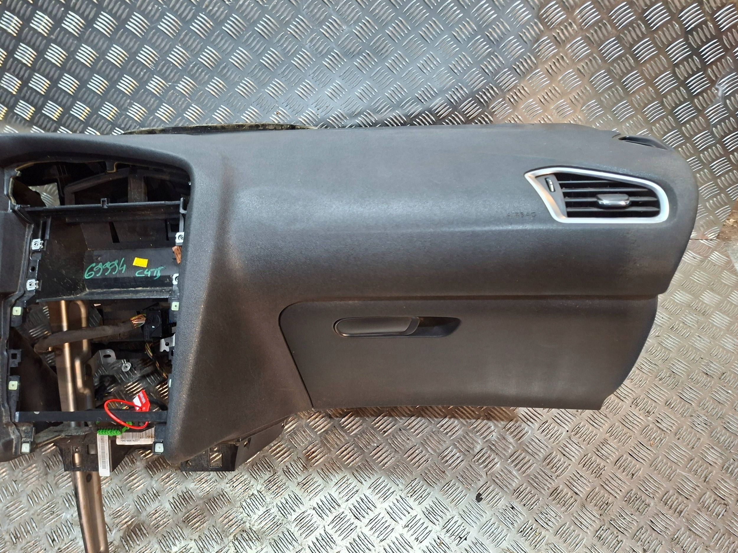 dashboard console 96765874ZD CITROEN C4 II B7 2010