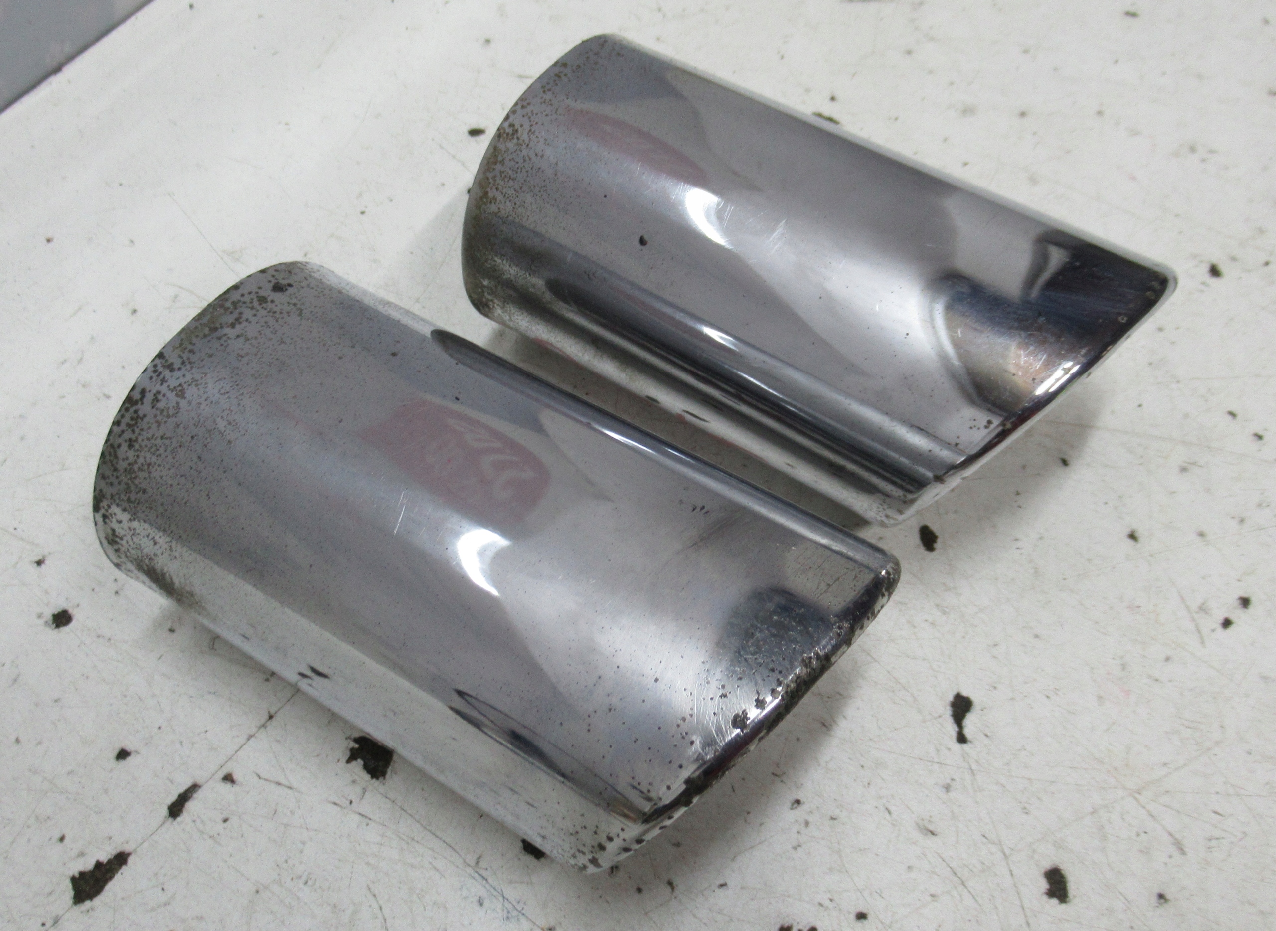 BMW E61 07R cover pipe end TLUMIKA CHROM KPL