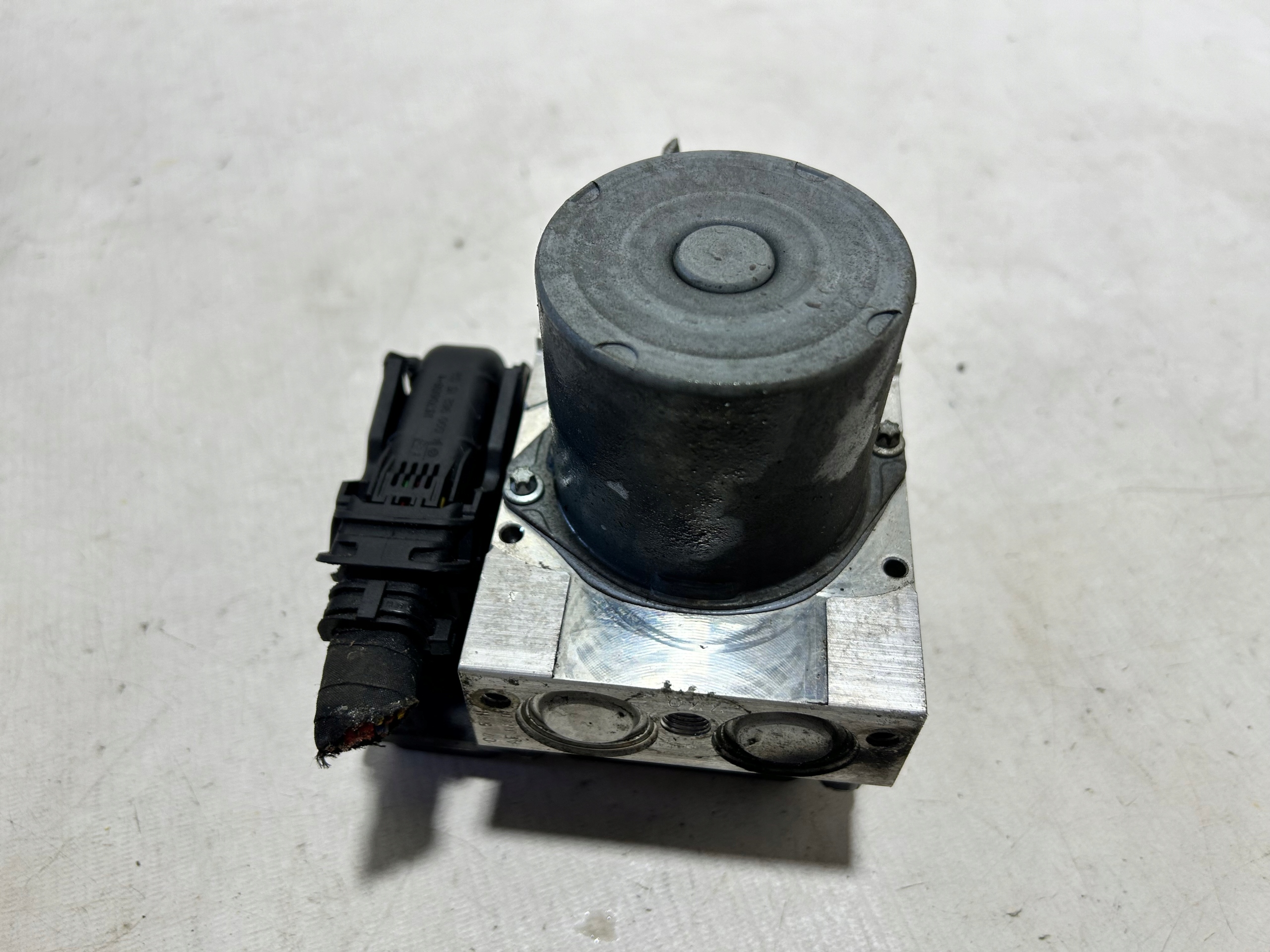 Pompa ABS MERCEDES CLS W218 2184312812