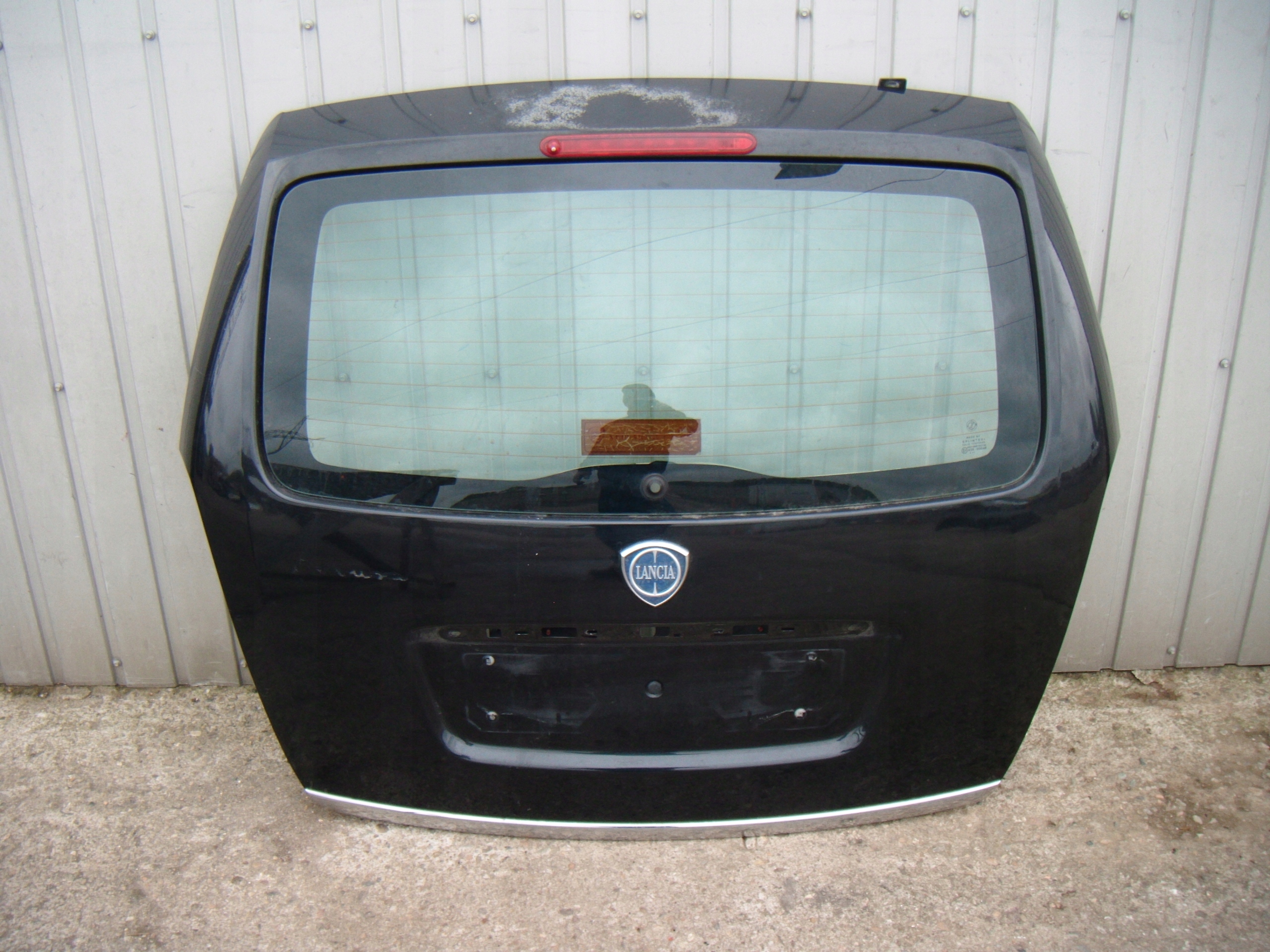 LANCIA MUSA 04-12 632 KLAPA Z SZYBĄ