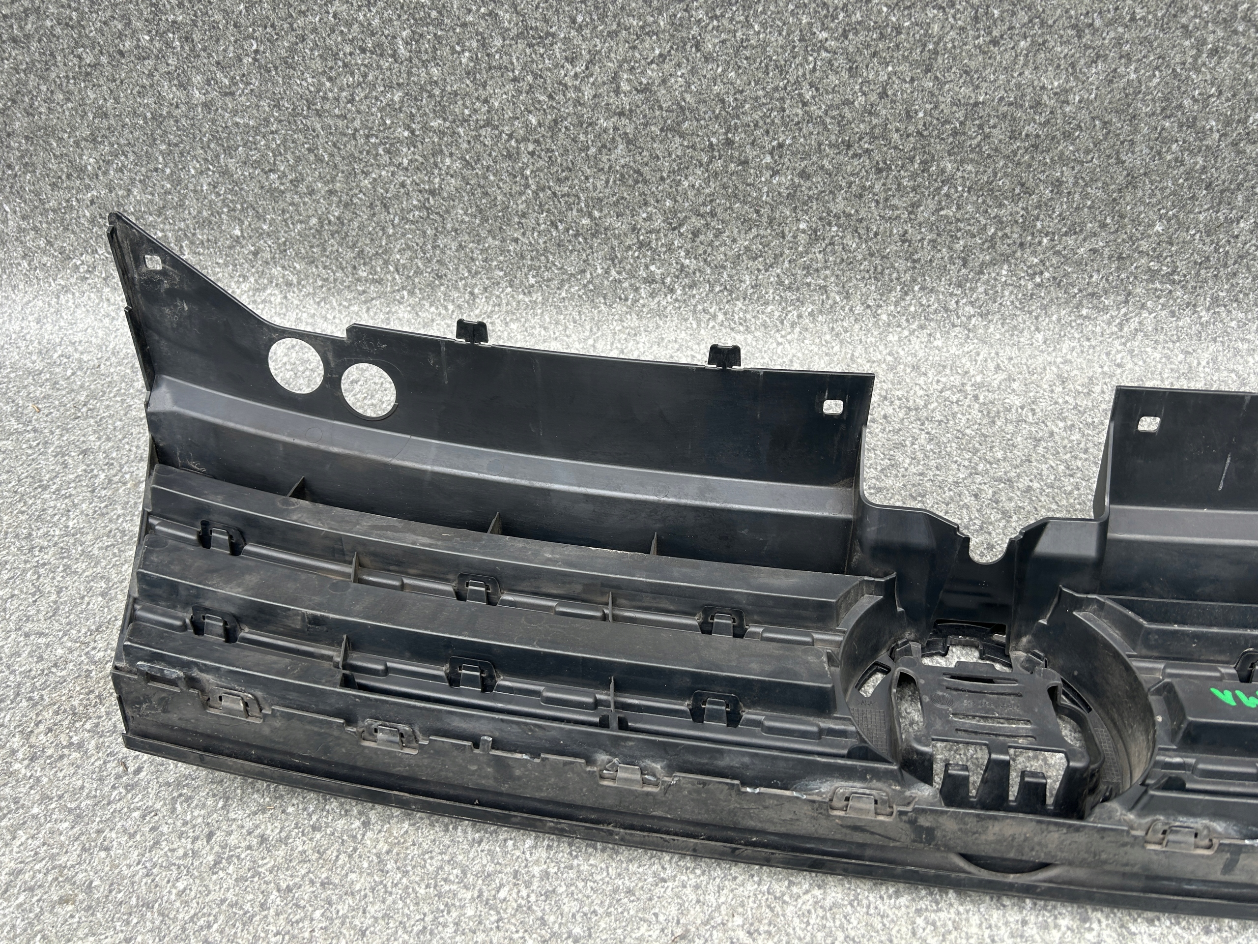 VW Tiguan Kühlergrill FRONTGRILL Kühlergitter 5NA853653A - Thumbnail 7