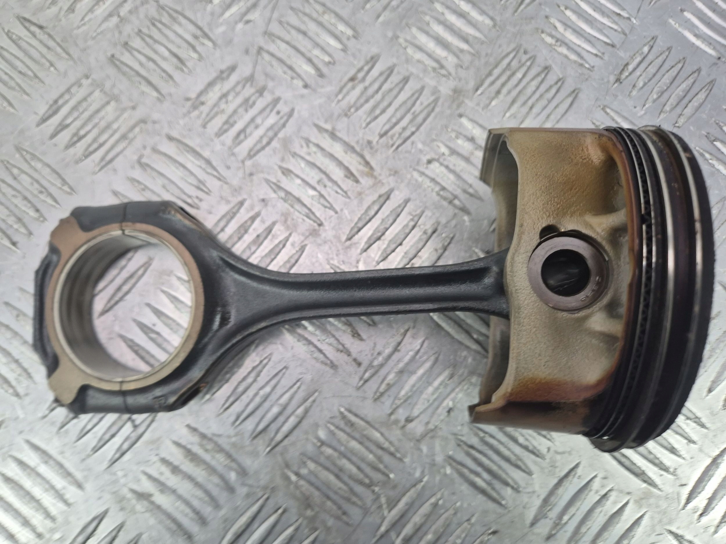 piston with connecting rod Mercedes 273.970 E500 W212 098106