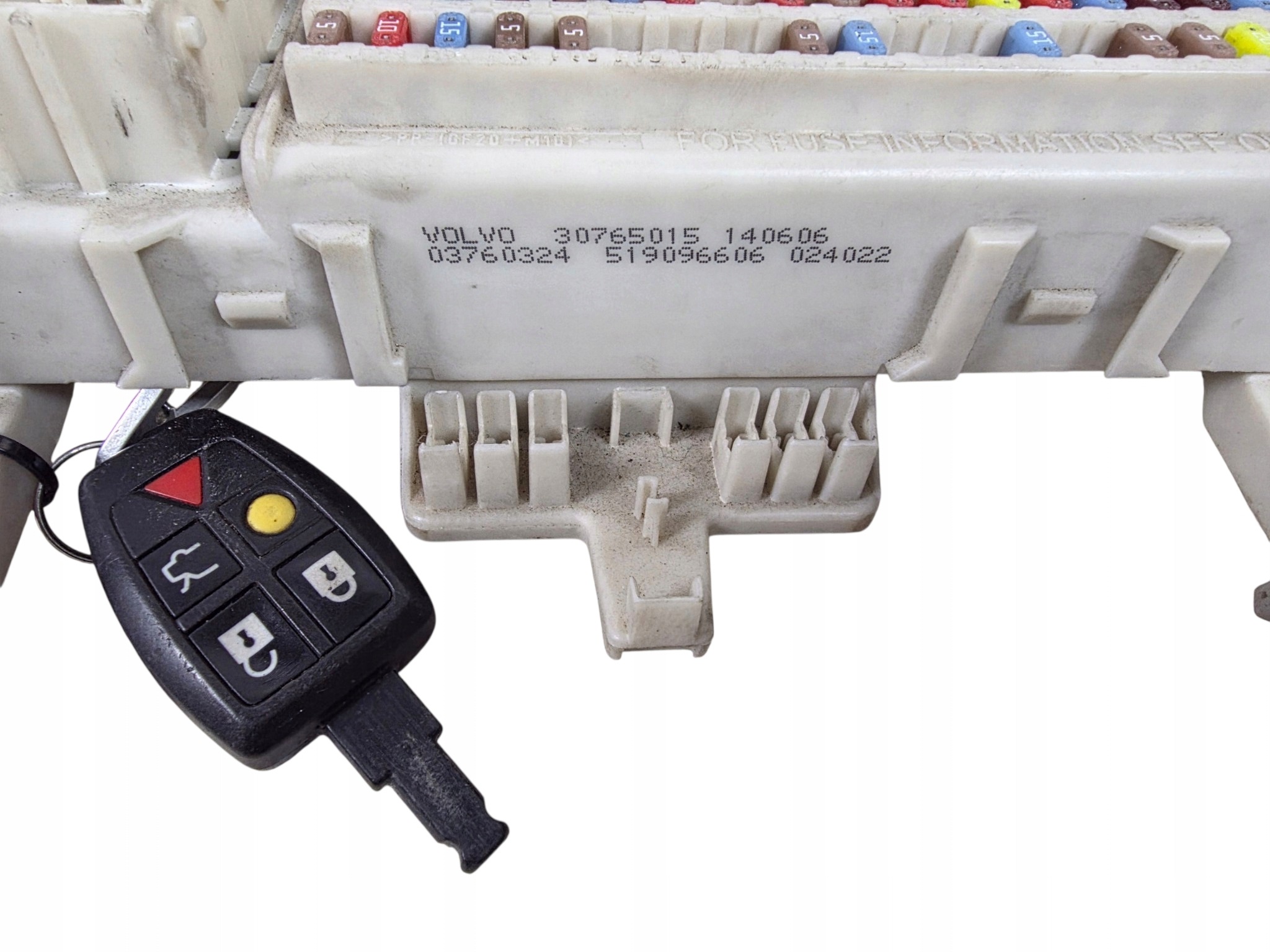 VOLVO C30 S40 V50 fuse box BSI + key 30765015