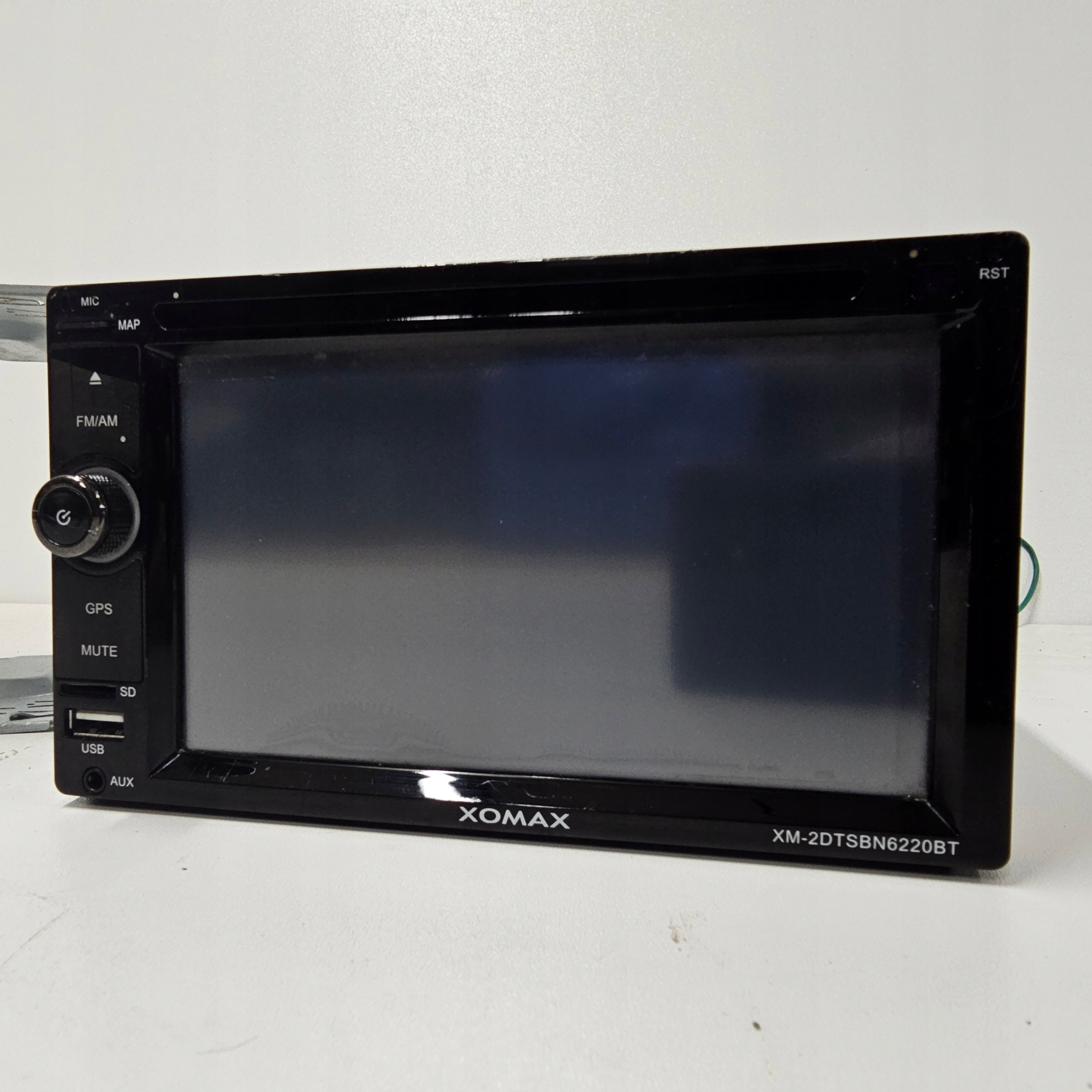 radio BLUETOOTH GPS 6.2 CALI XOMAX XM-2DTSBN6220BT za 400.00PLN z