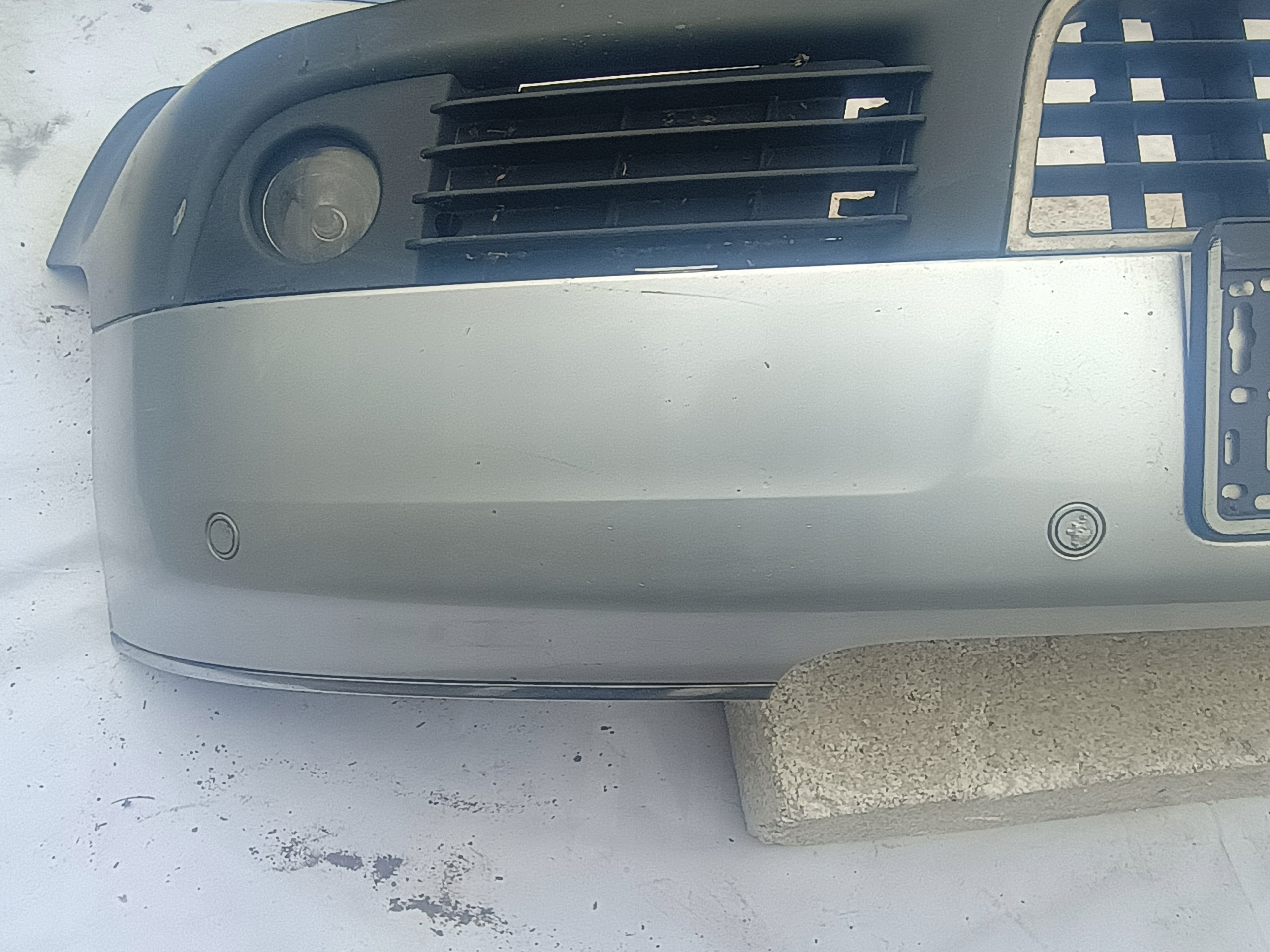 nárazník předek AUDI A6 C5 PDC