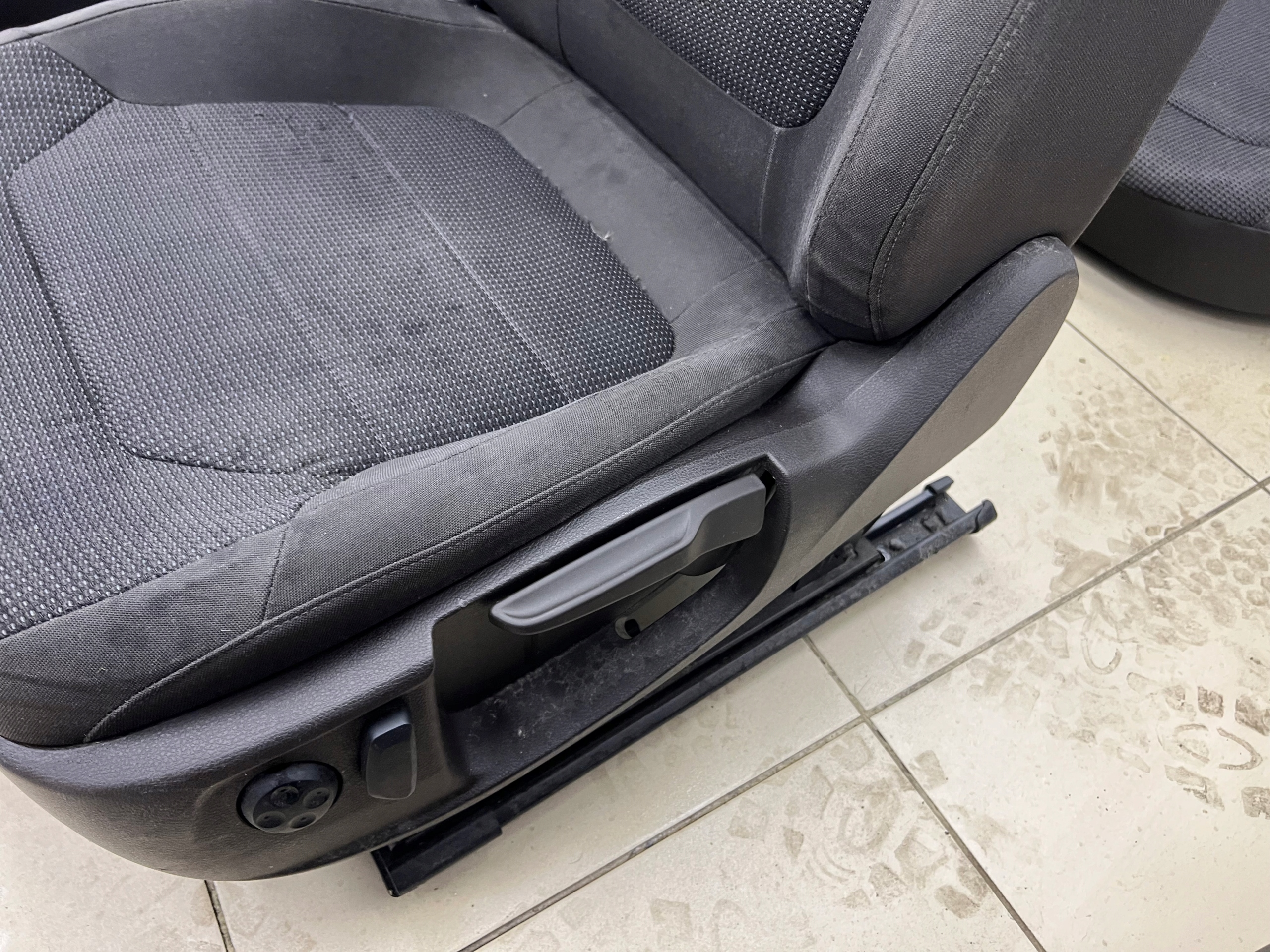 VW PASSAT B7 KOMBI Siège Sièges Interne BRAZ Latérale/côté EUROPA