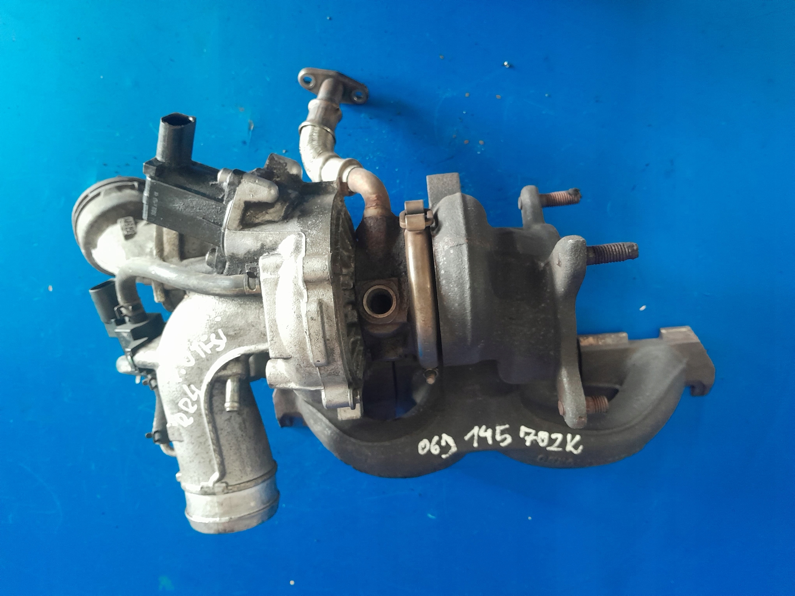 TURBOSPRĘŻARKA VW AUDI 2.0 TSI TFSI 06J145702K